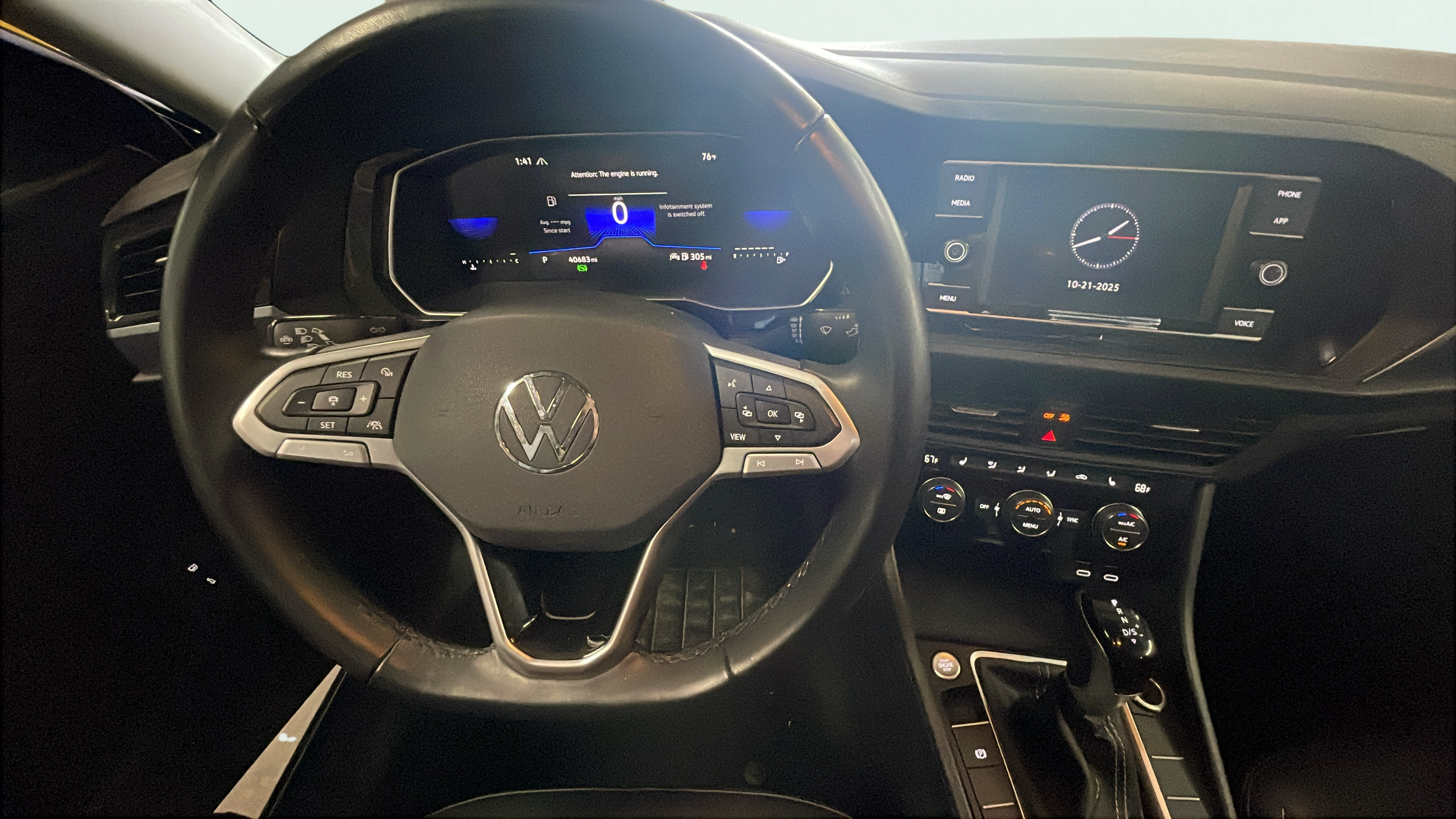 Vehicle interior 360 preview