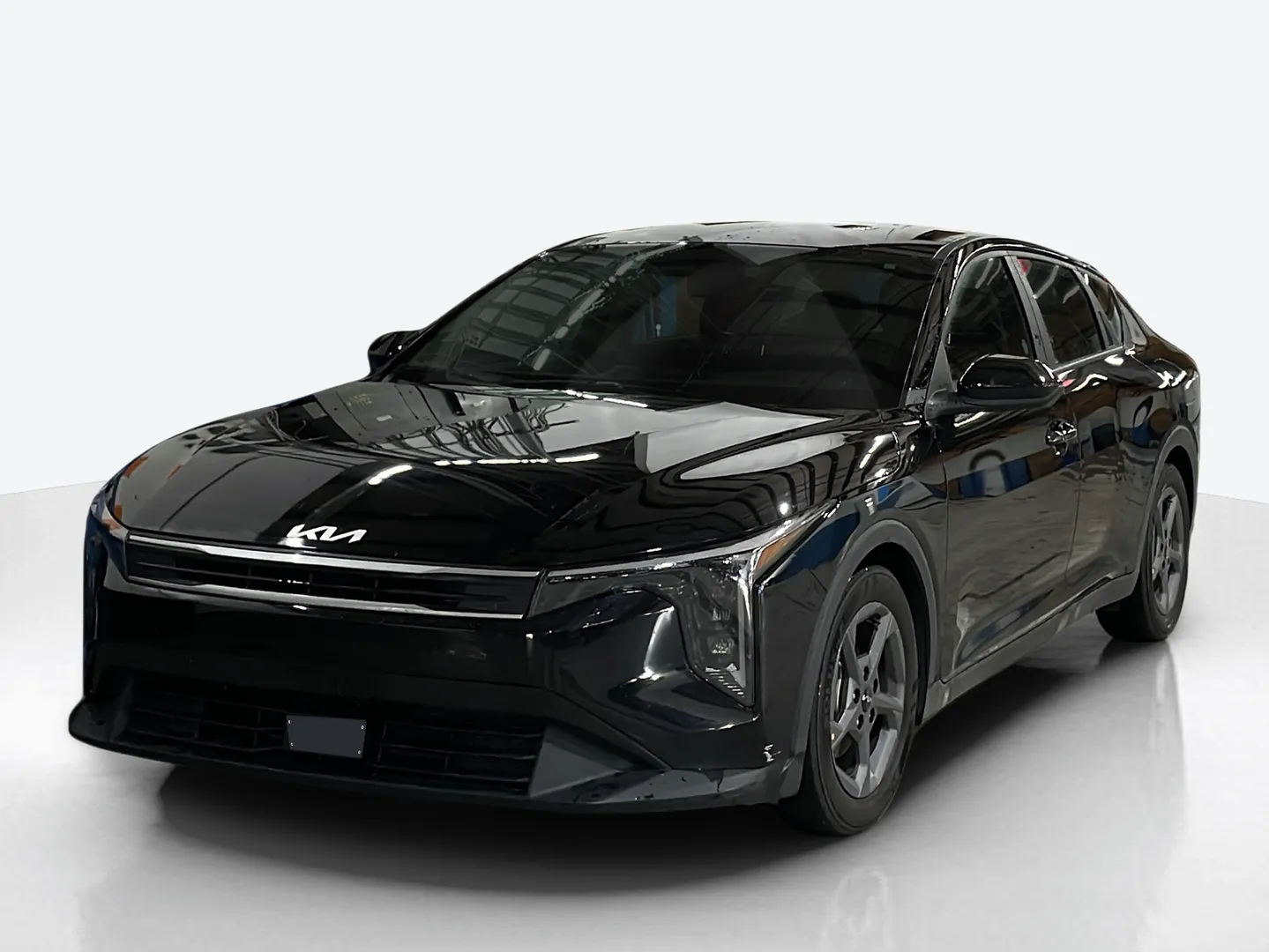 2025 Kia K4 — image 1 of 6