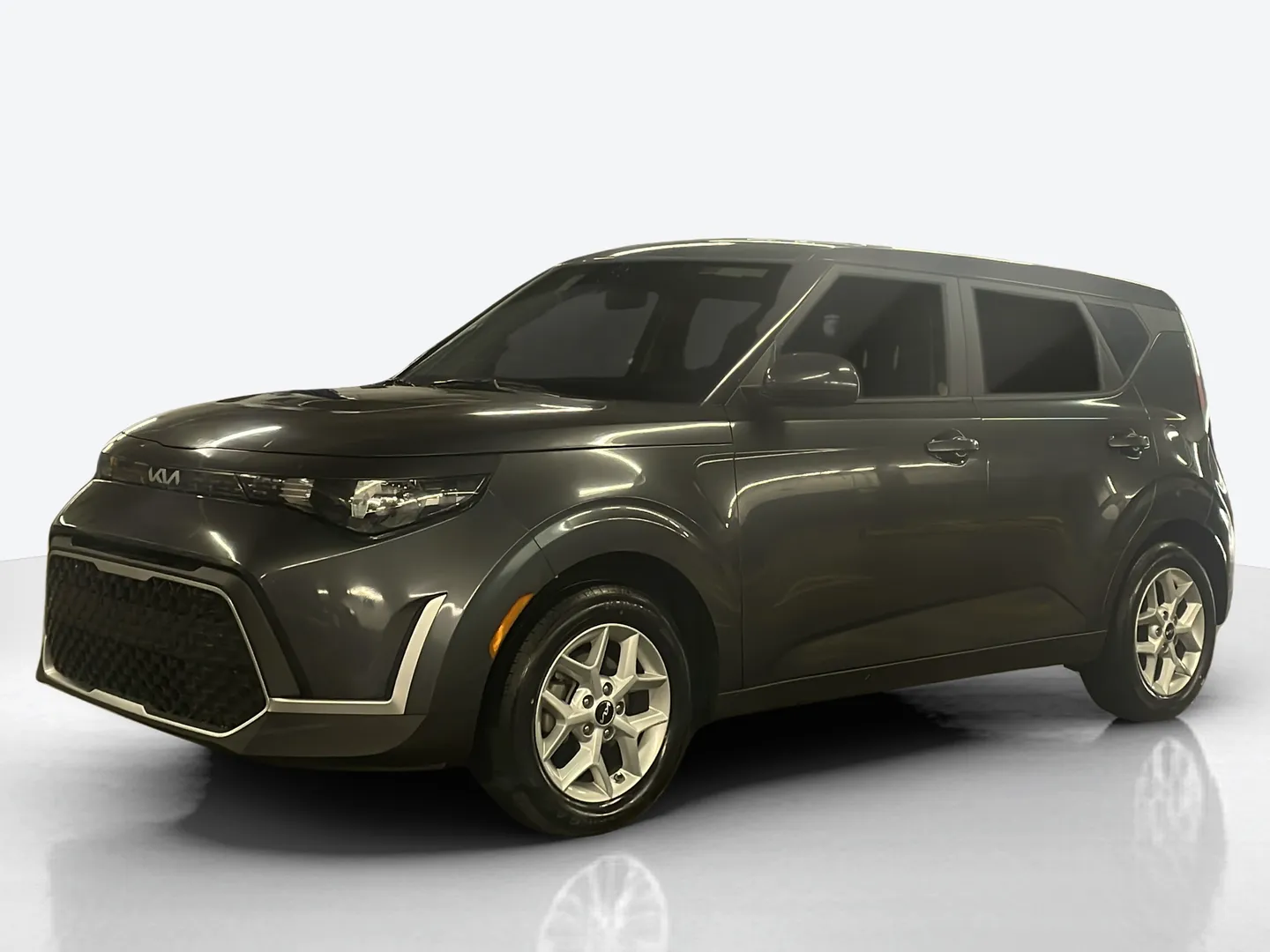 2024 Kia Soul — image 1 of 8