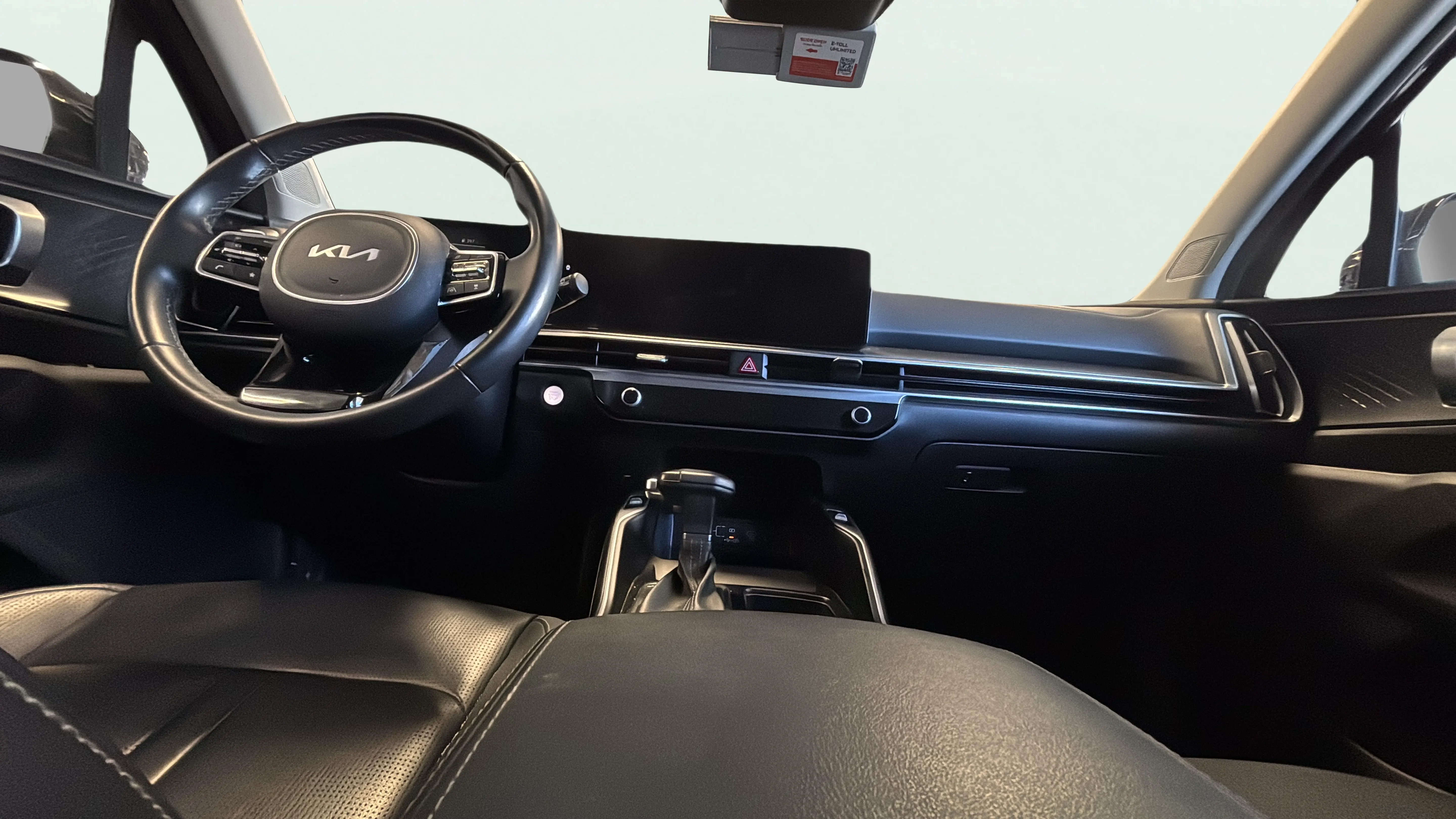 Vehicle interior 360 preview