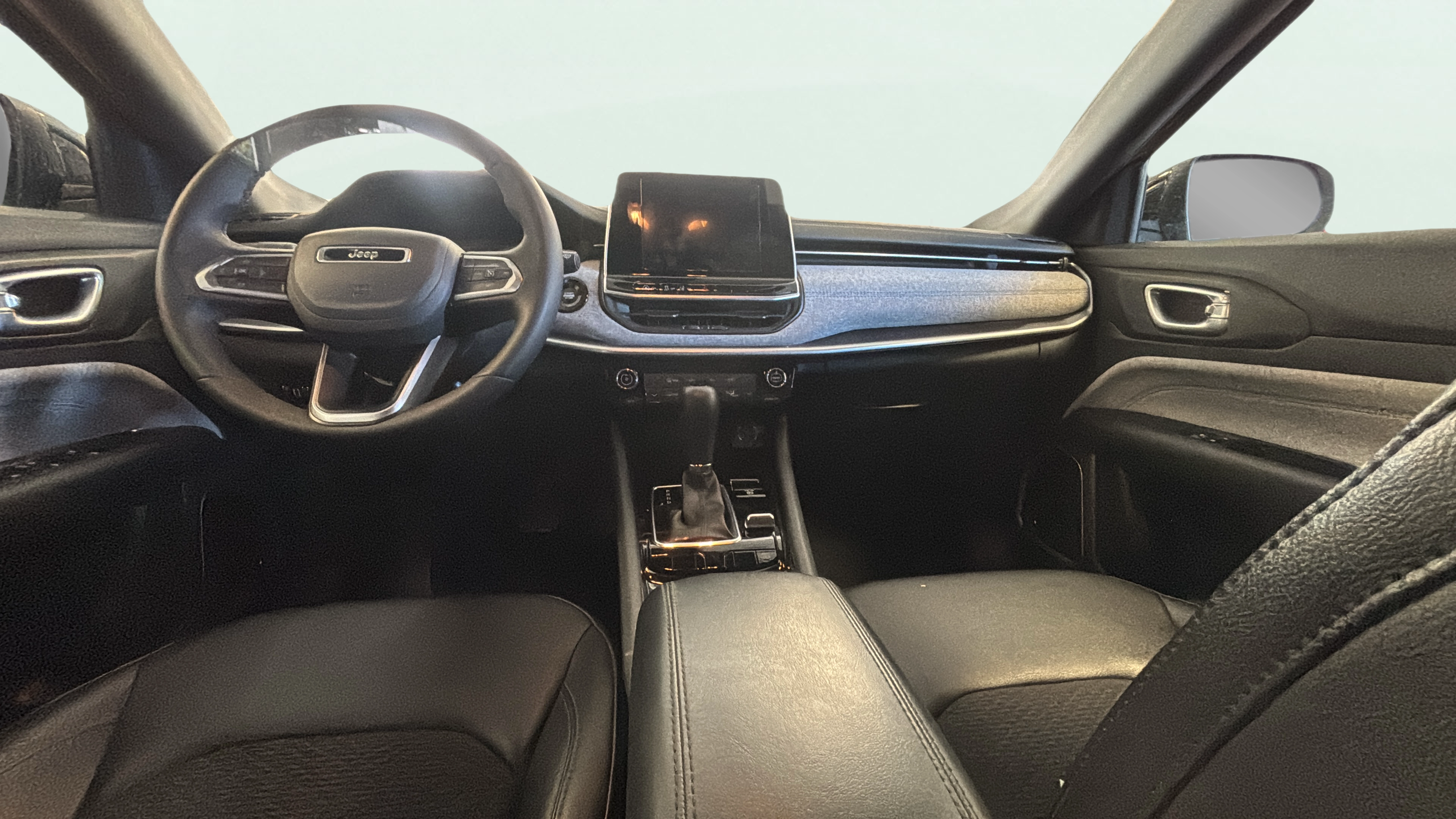 Vehicle interior 360 preview