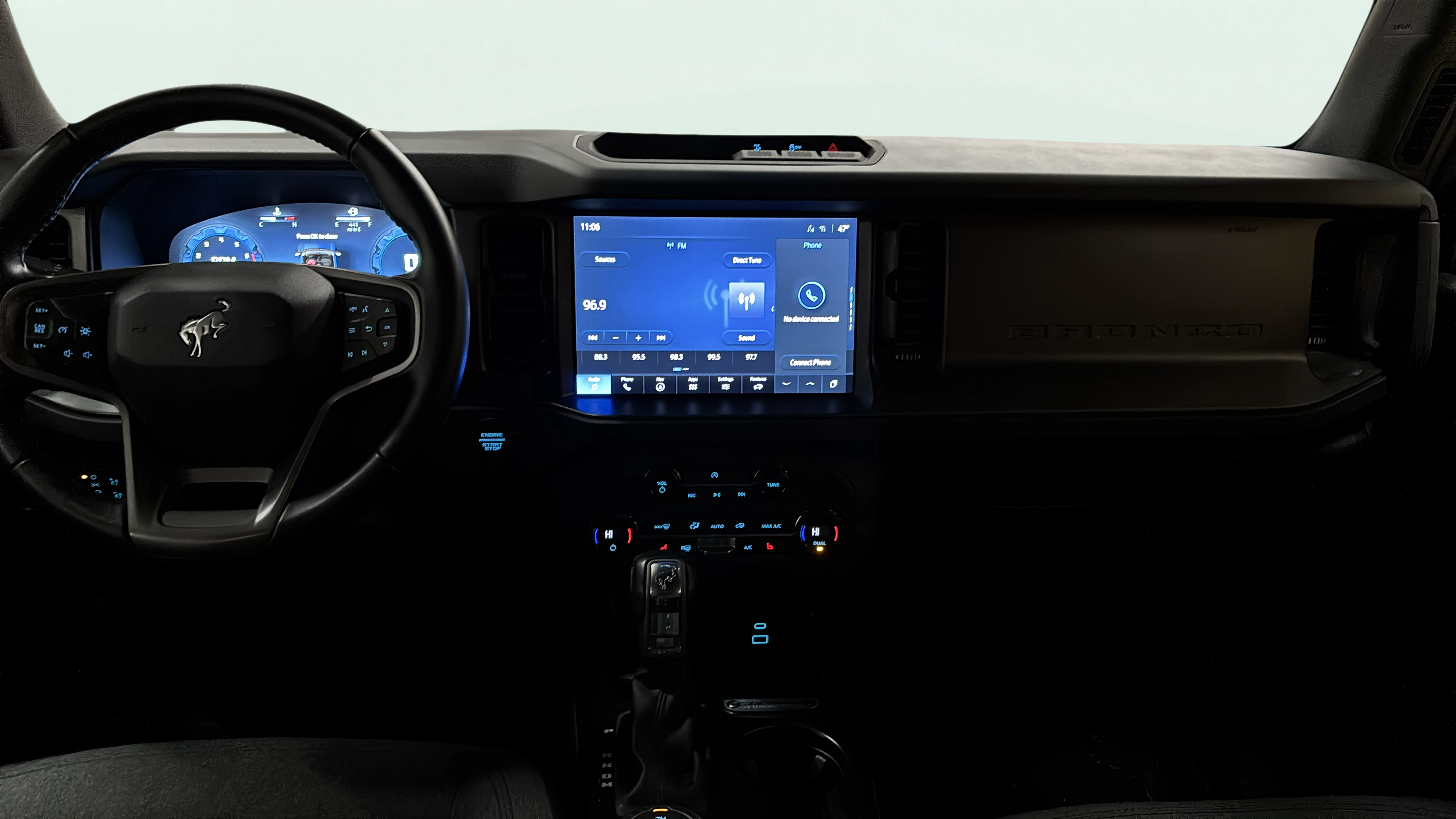 Vehicle interior 360 preview