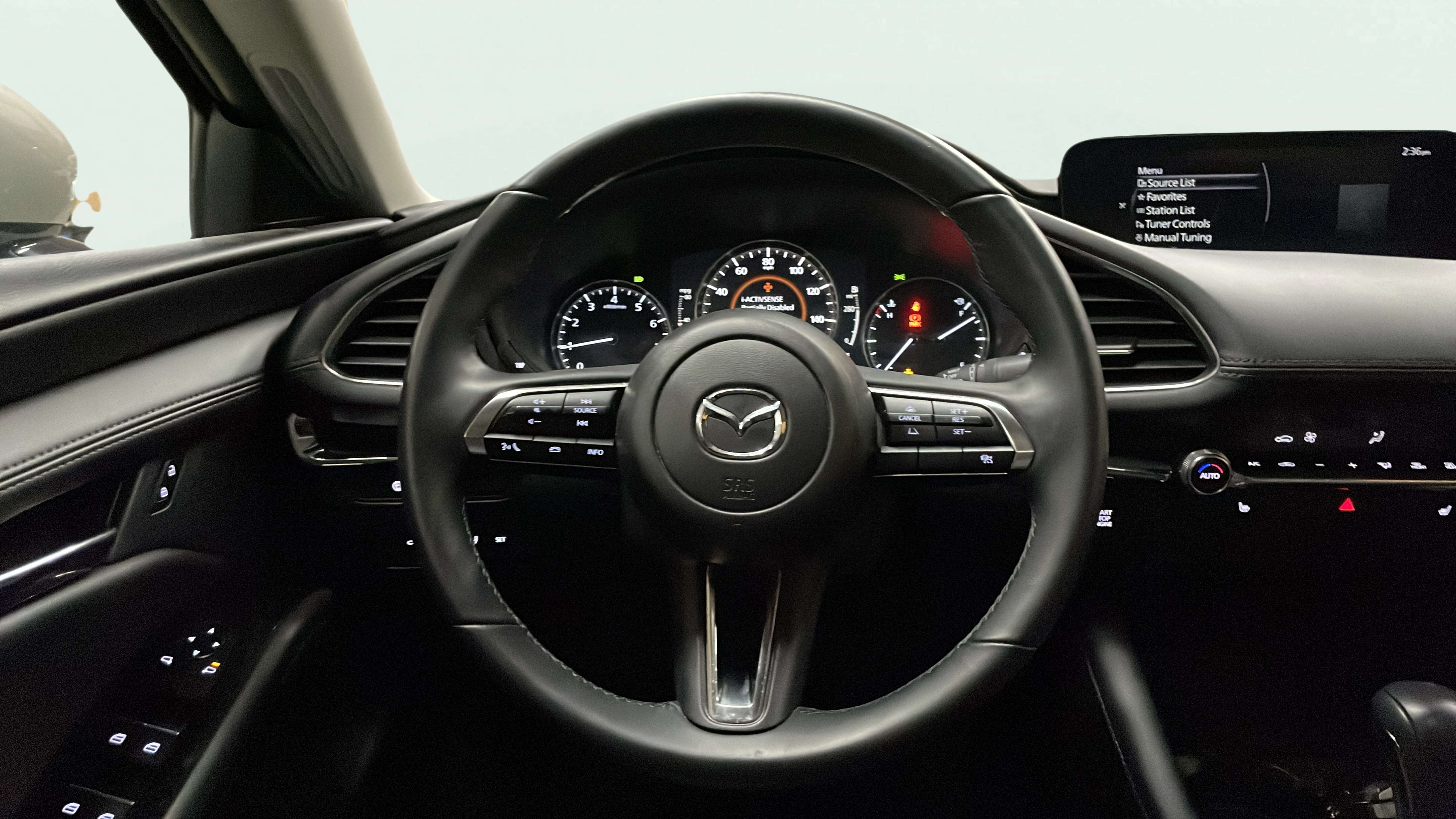 Vehicle interior 360 preview