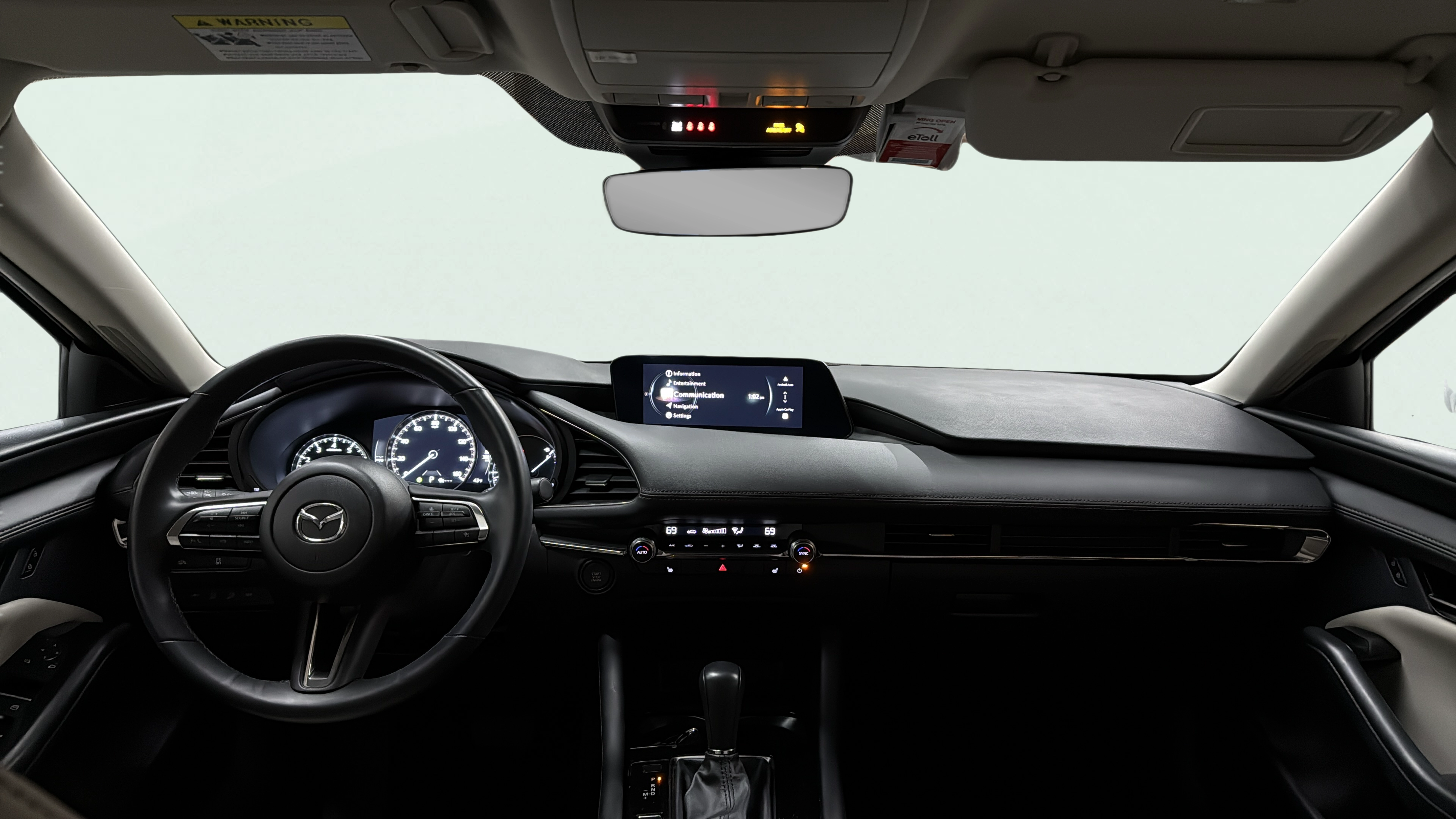 Vehicle interior 360 preview