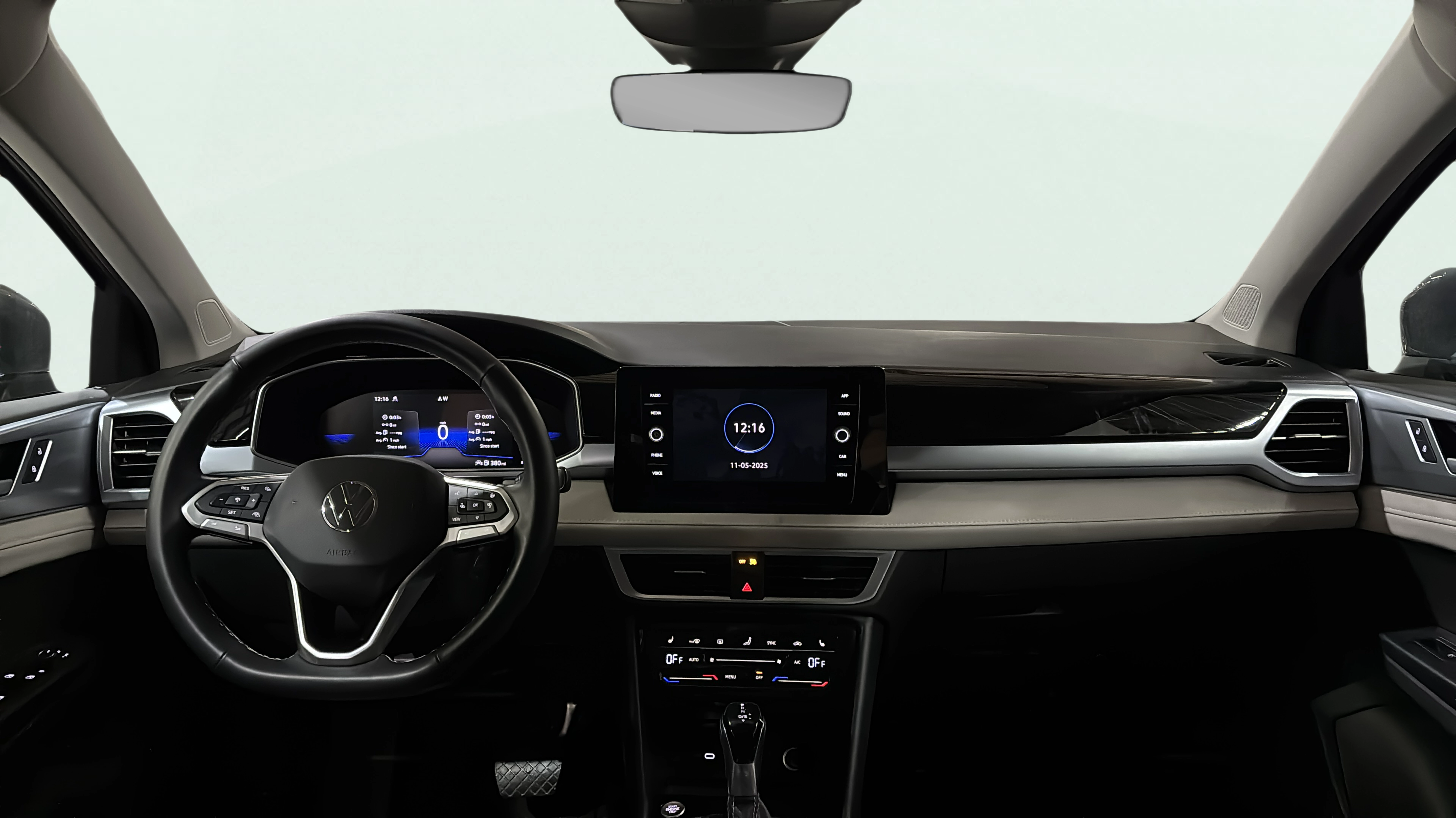 Vehicle interior 360 preview