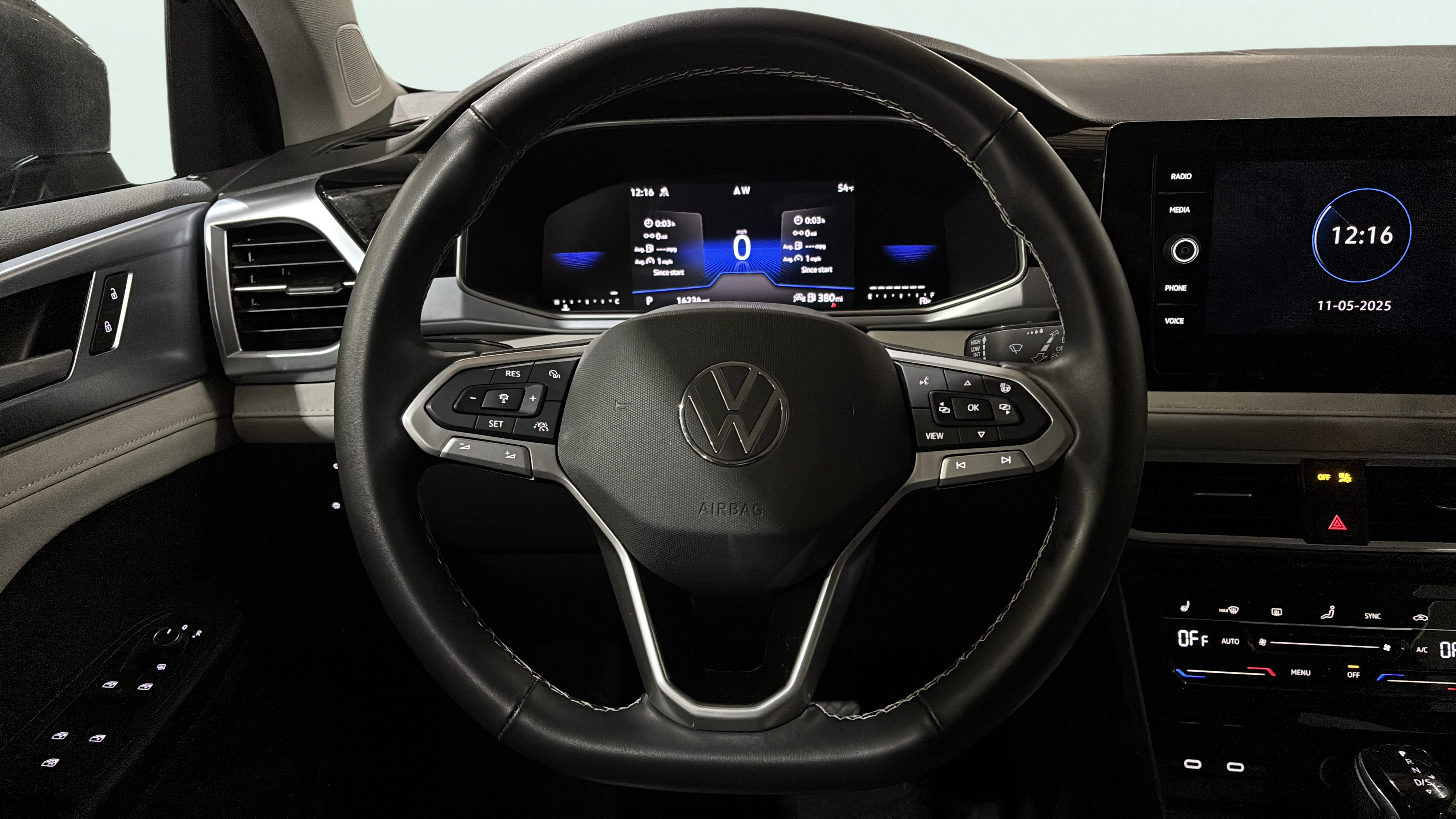 Vehicle interior 1