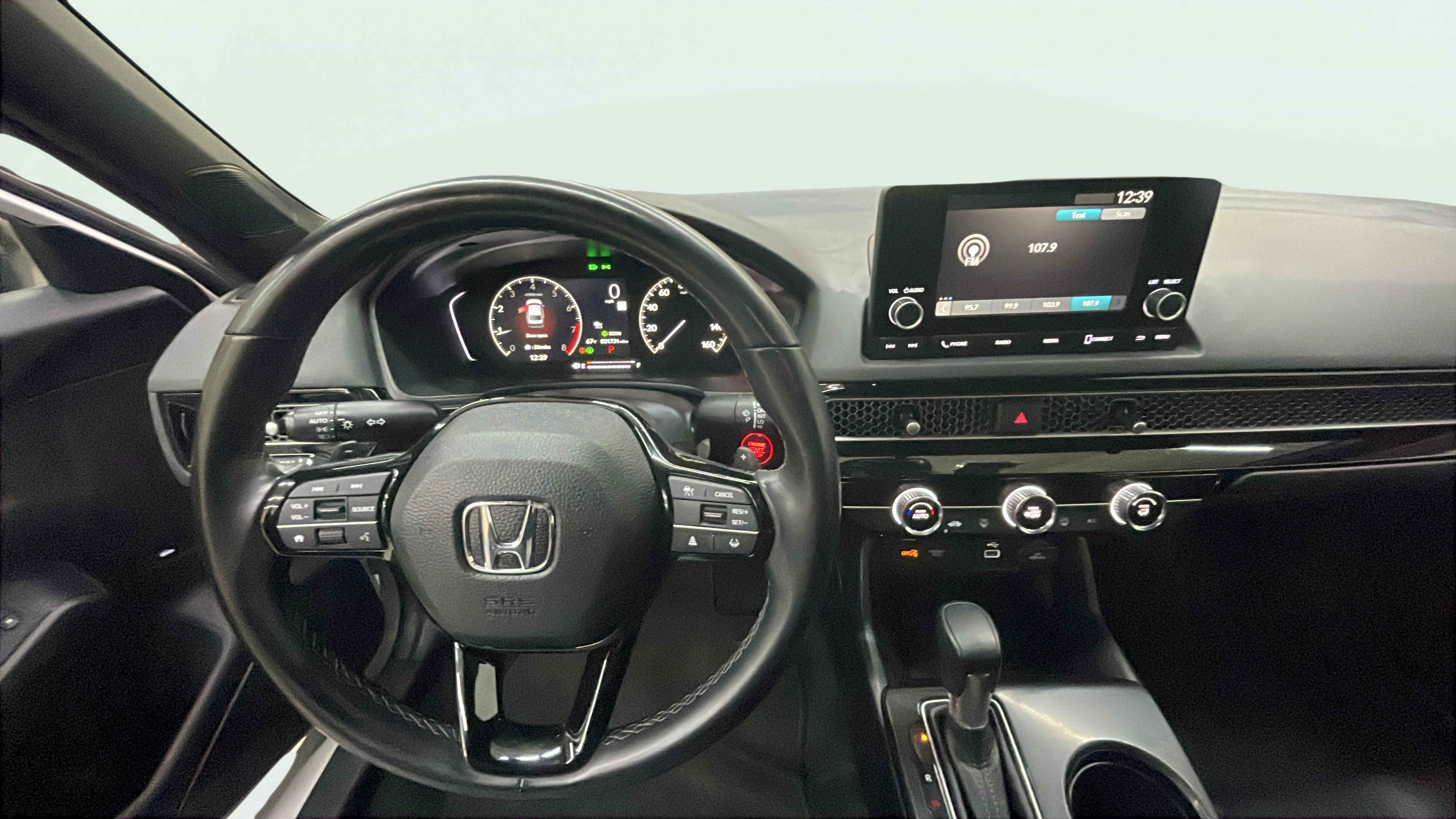 Vehicle interior 360 preview