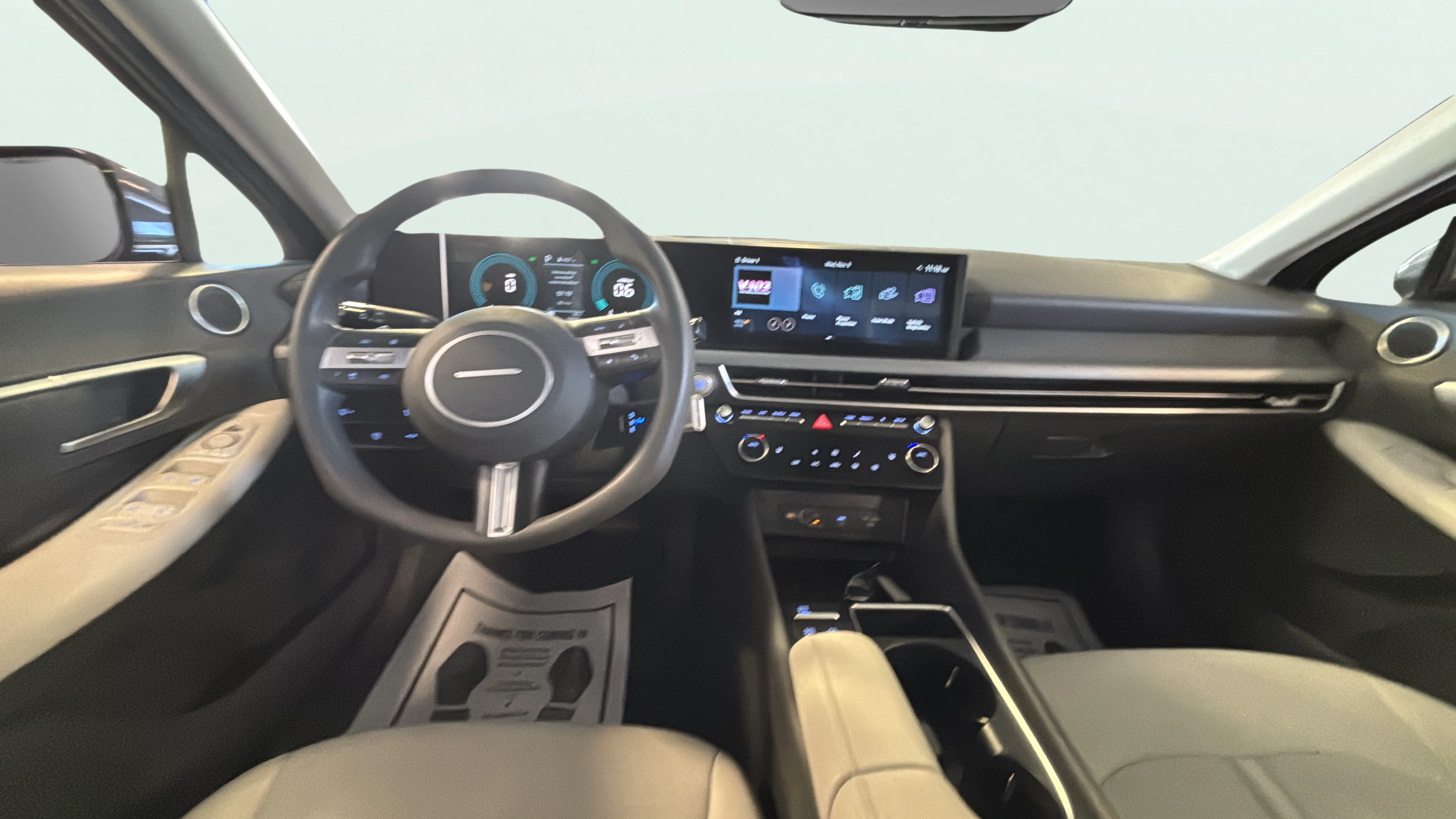 Vehicle interior 360 preview