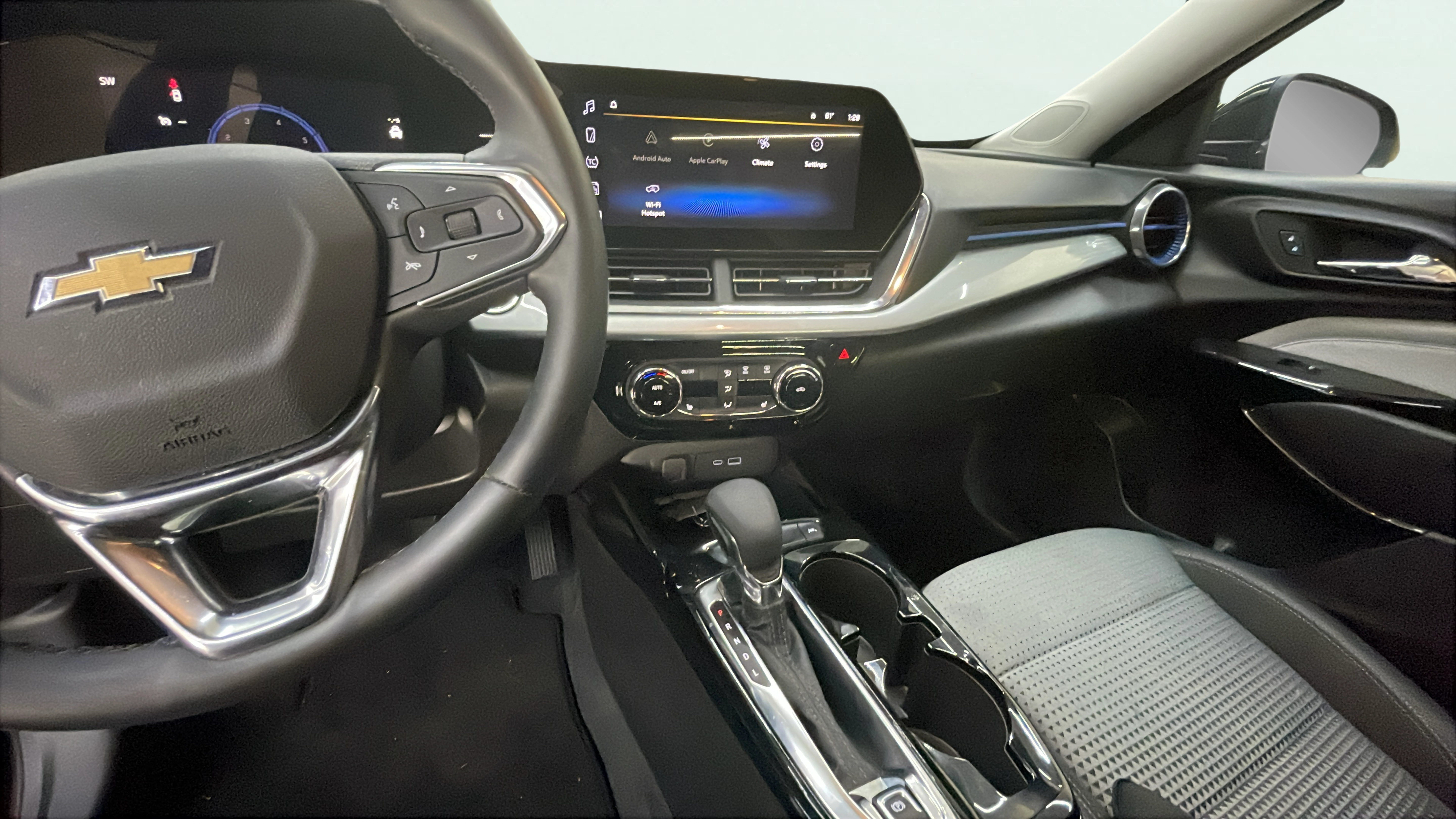 Vehicle interior 360 preview