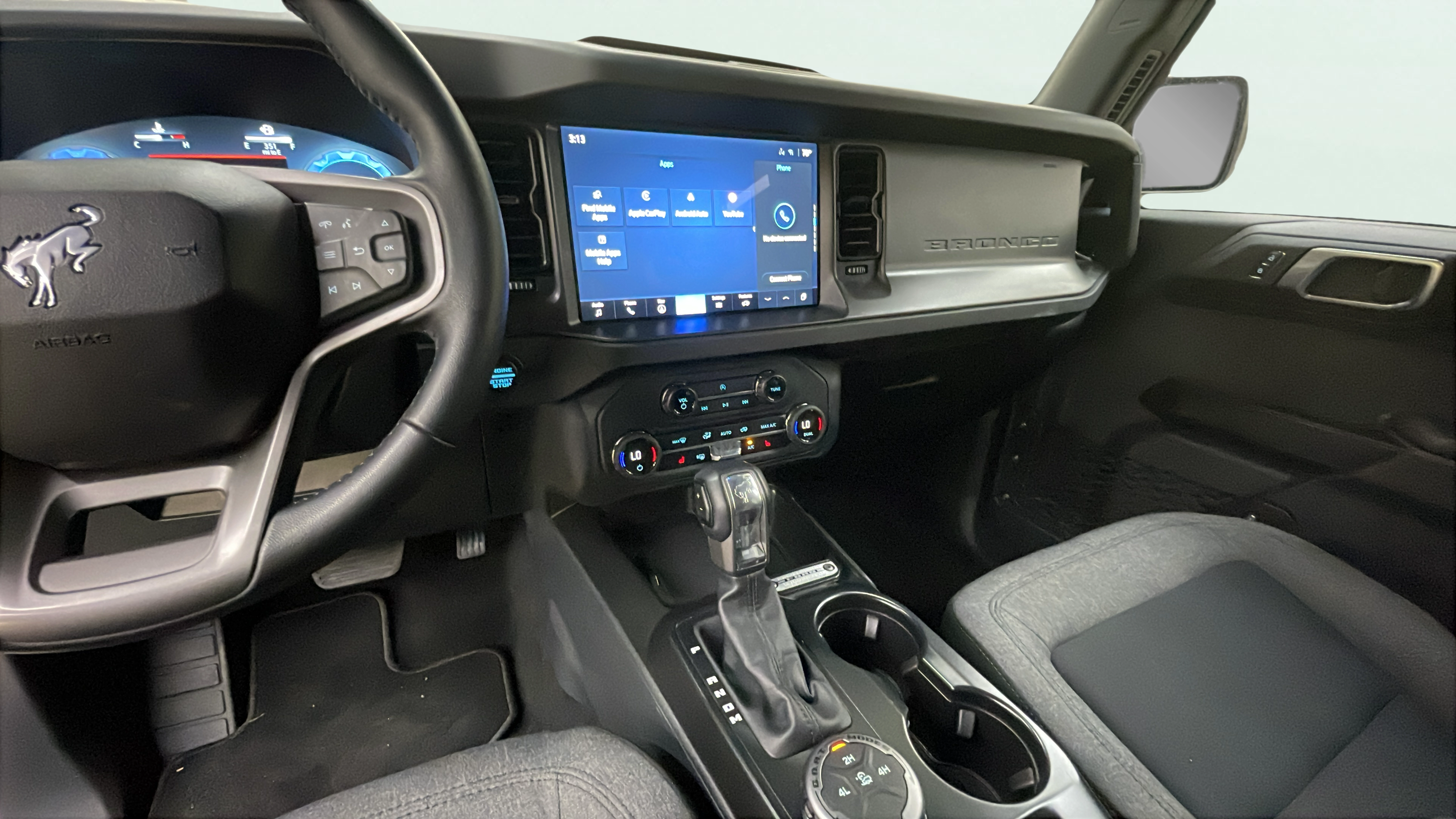 Vehicle interior 360 preview