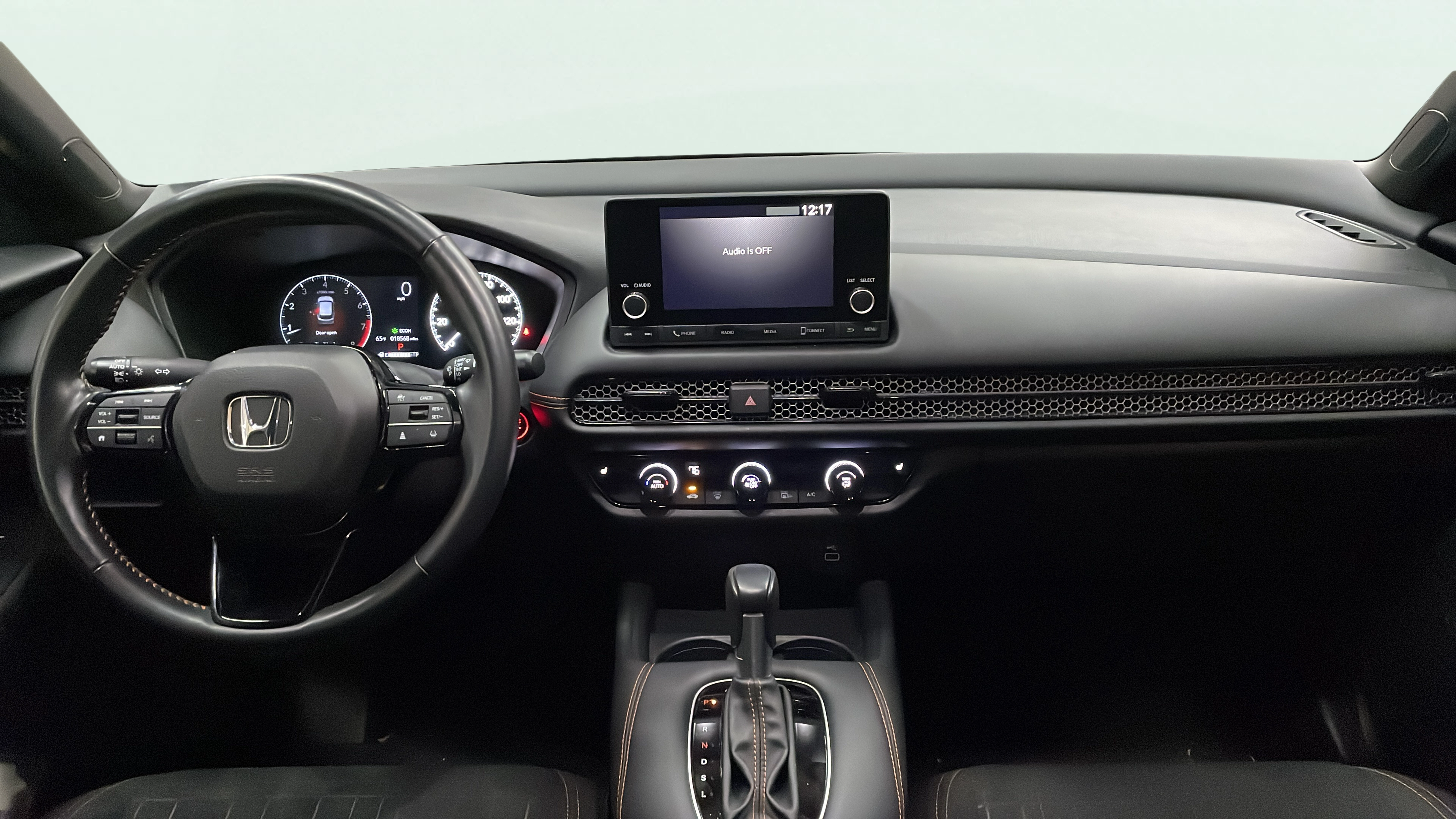 Vehicle interior 360 preview