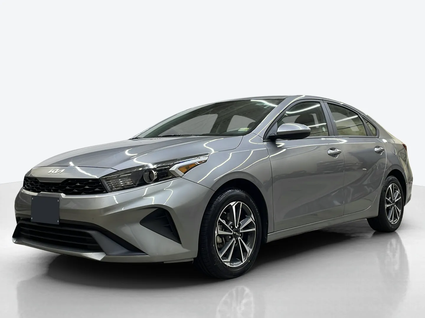 2024 Kia Forte — image 1 of 8