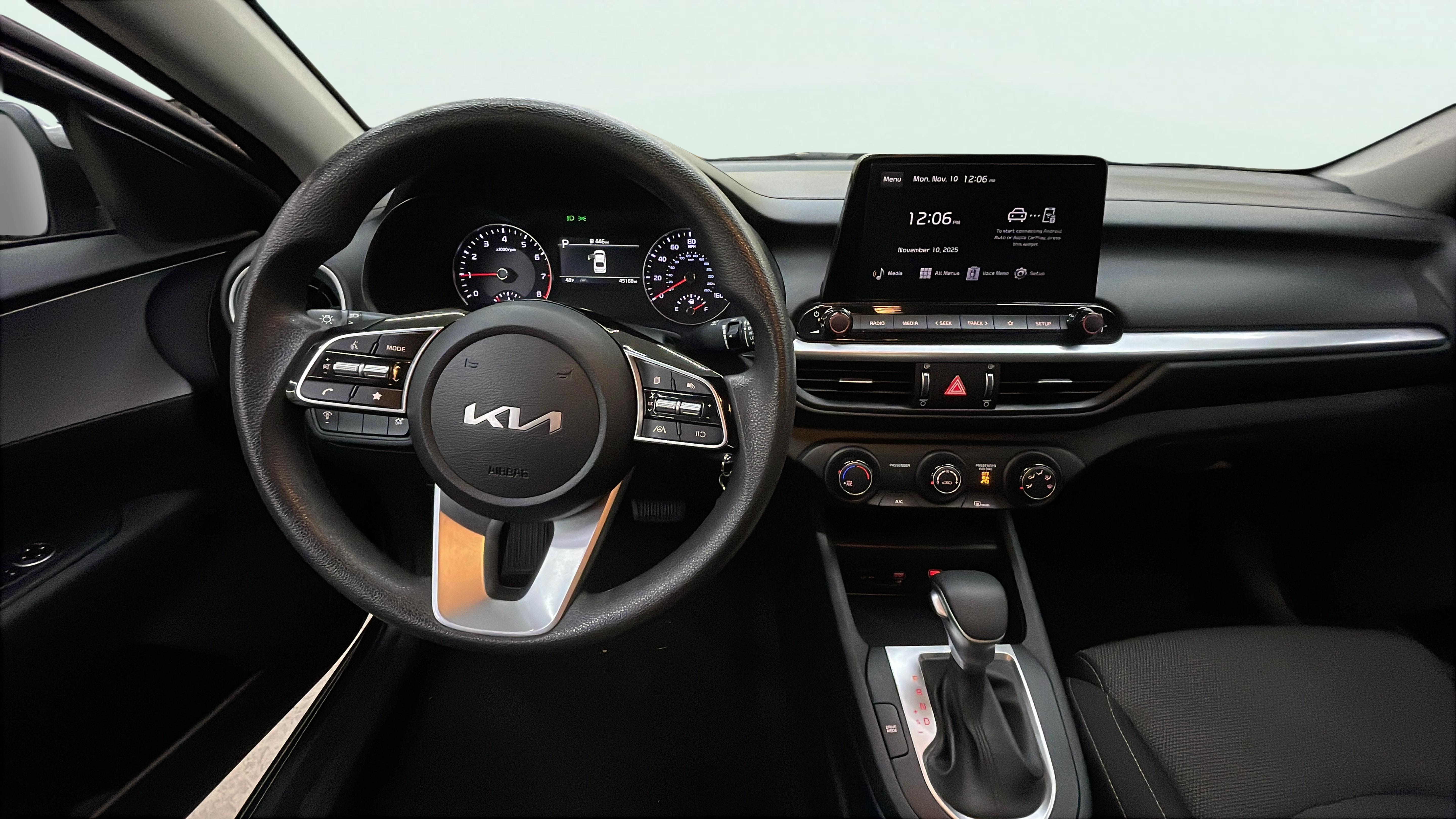 Vehicle interior 360 preview