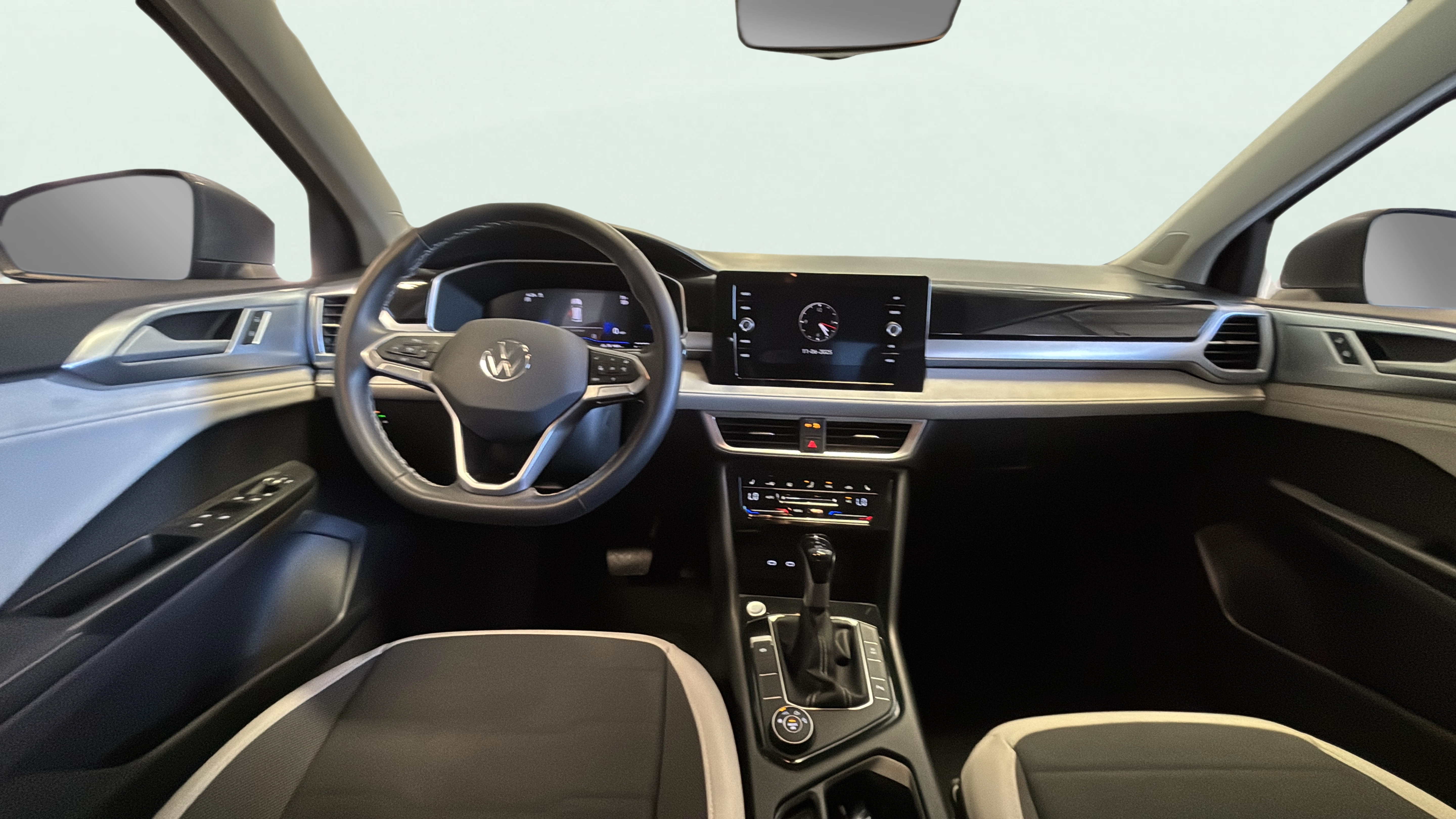 Vehicle interior 360 preview