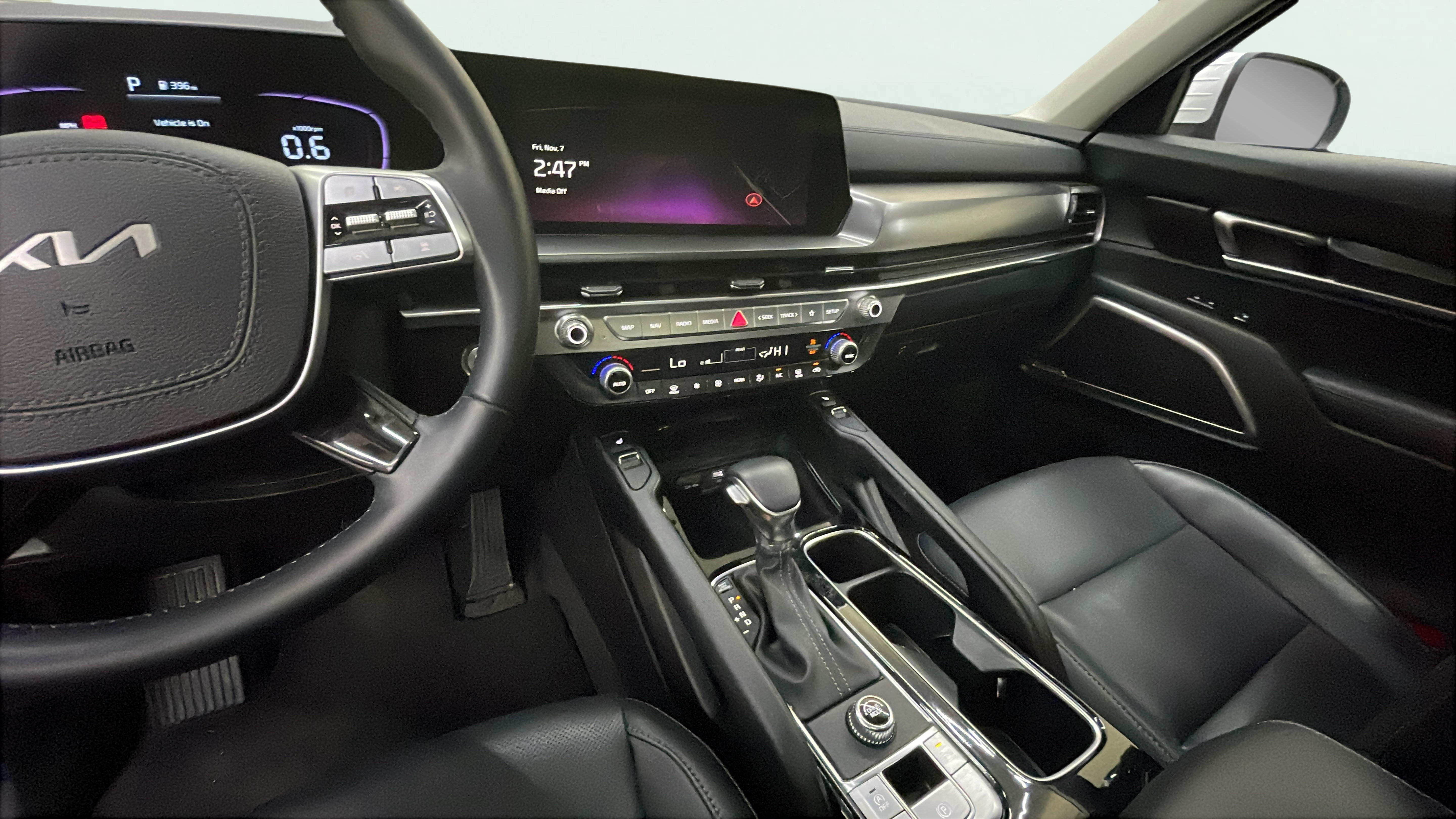 Vehicle interior 360 preview