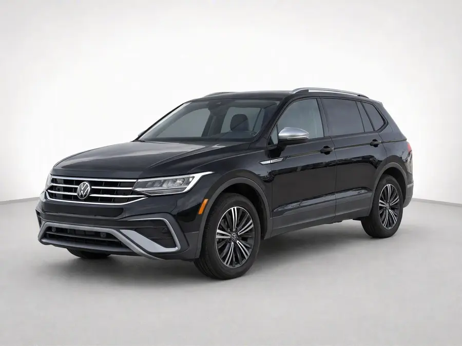 2024 Volkswagen Tiguan — image 1 of 9