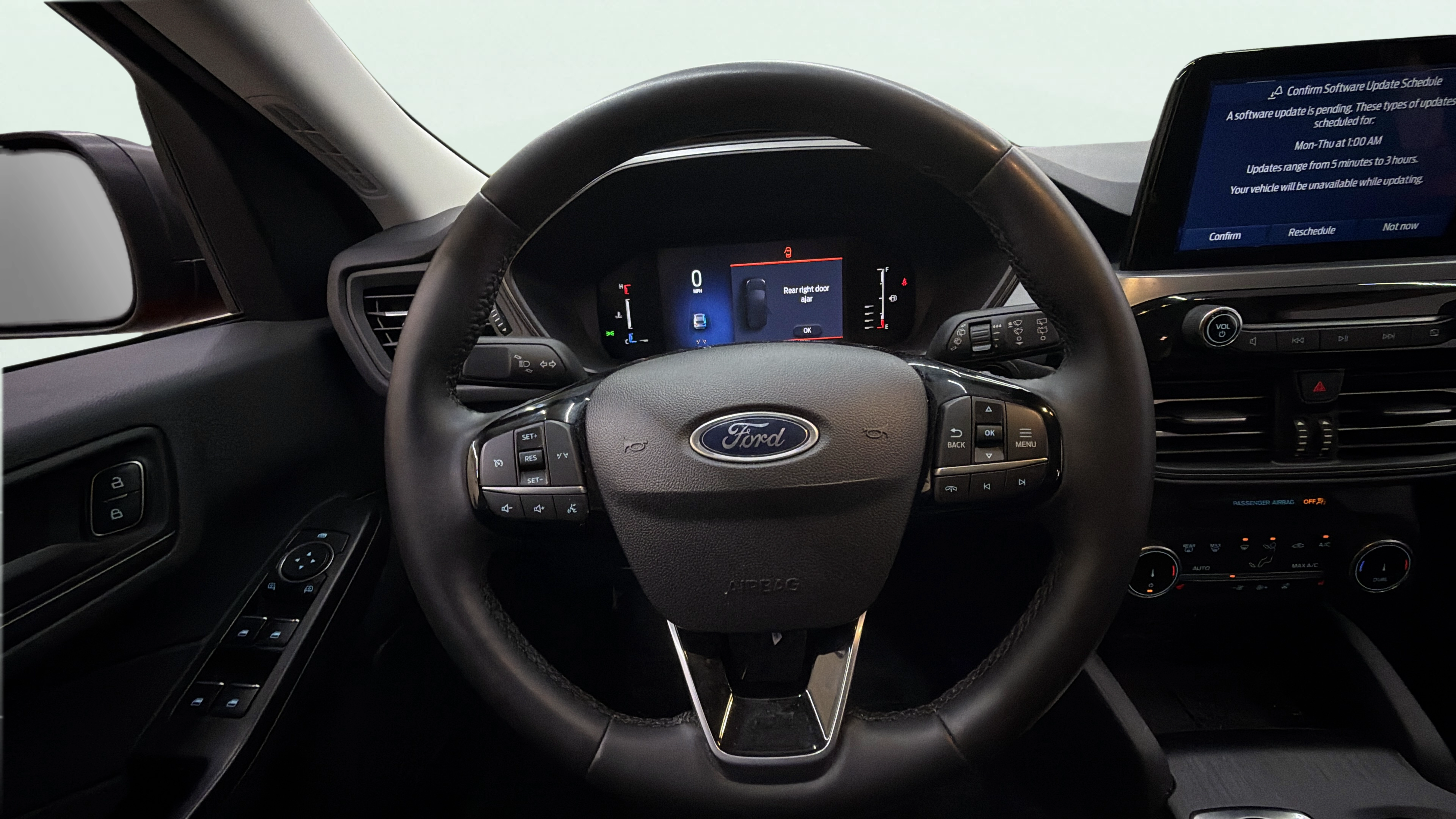 Vehicle interior 360 preview