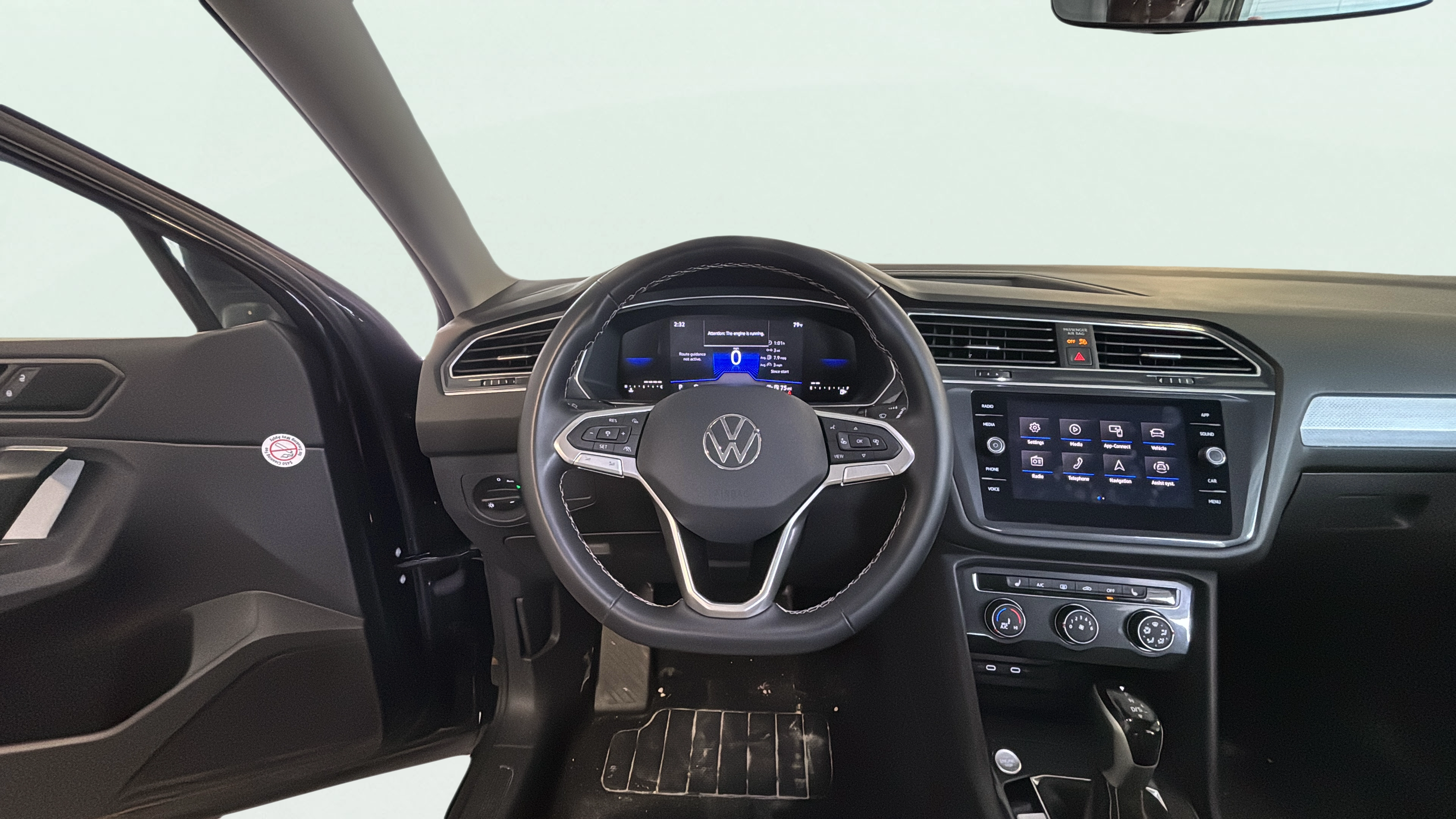 Vehicle interior 360 preview