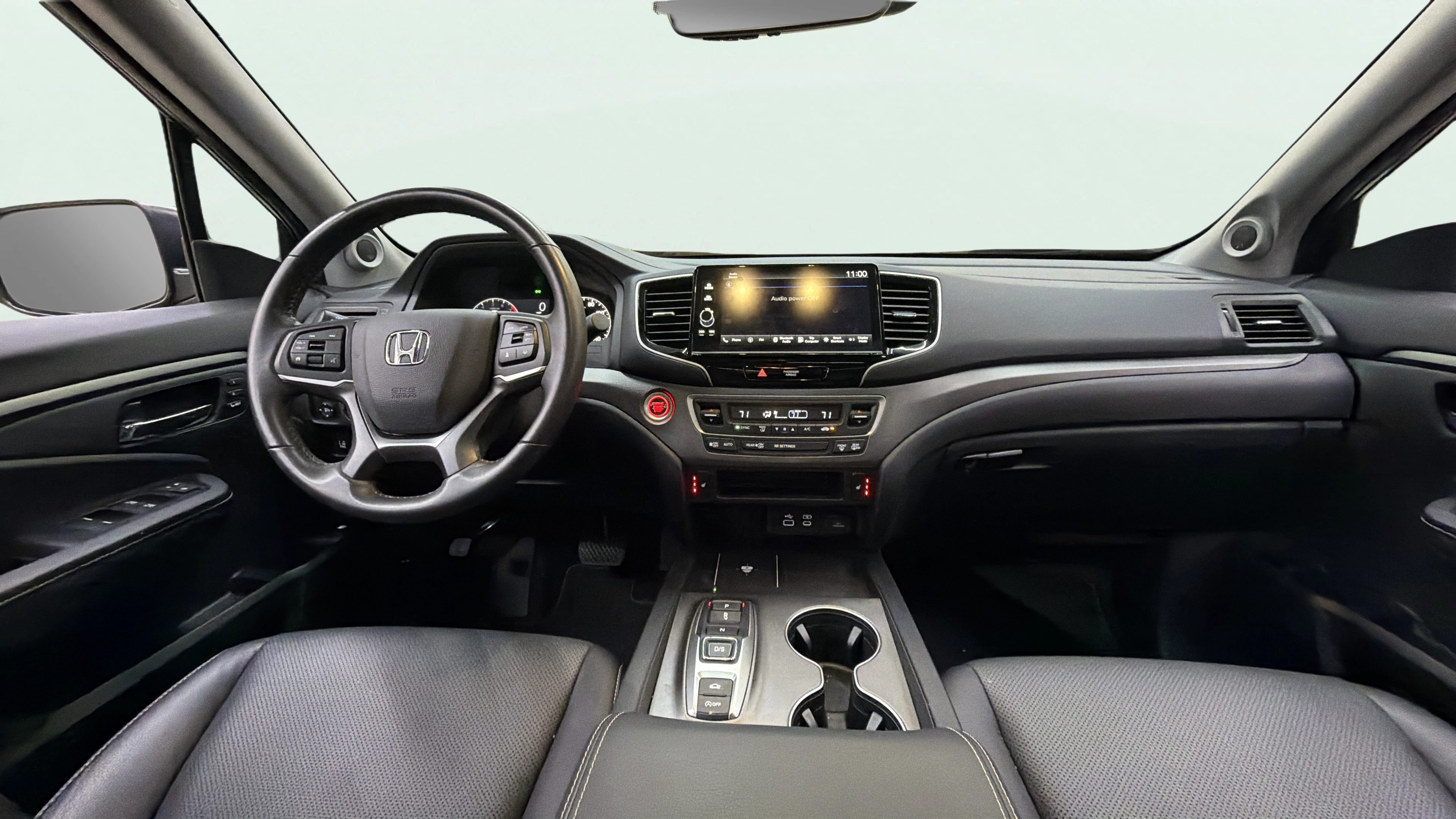 Vehicle interior 360 preview