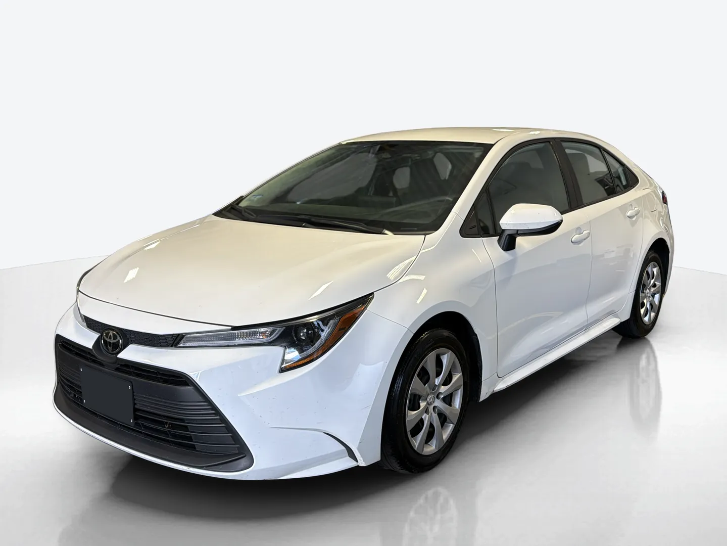 2024 Toyota Corolla — image 1 of 5