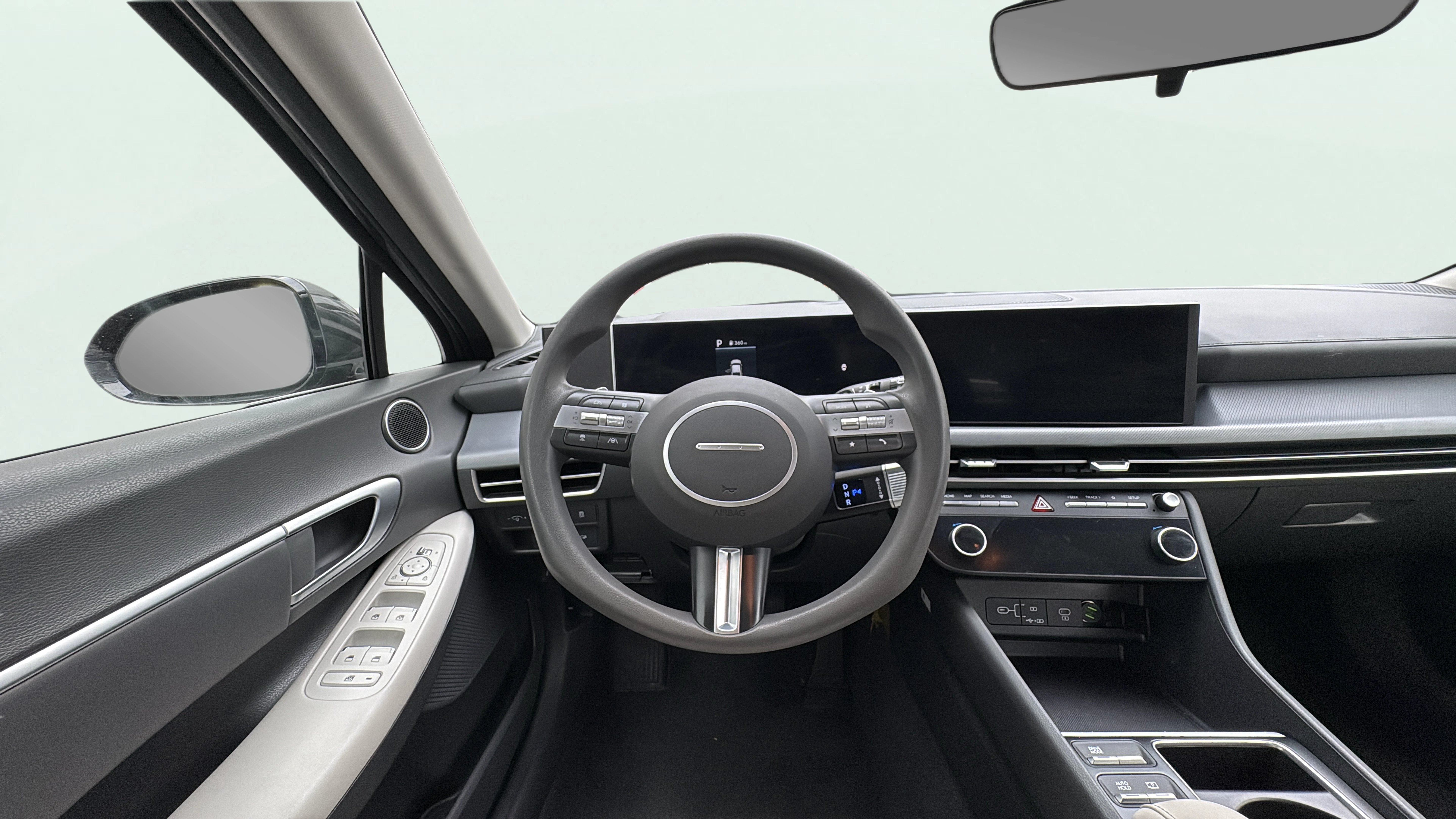 Vehicle interior 360 preview