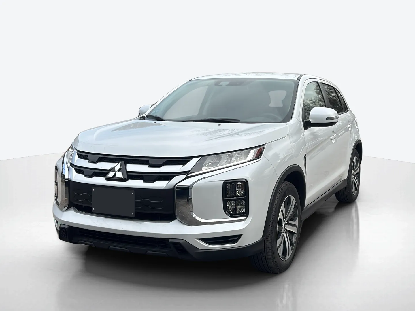2025 Mitsubishi Outlander Sport — image 1 of 6
