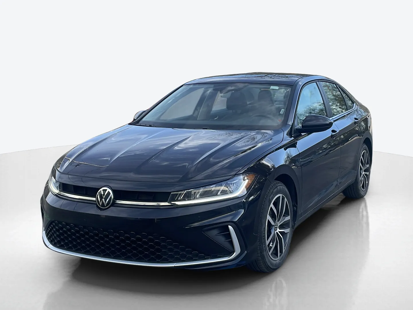 2025 Volkswagen Jetta — image 1 of 8