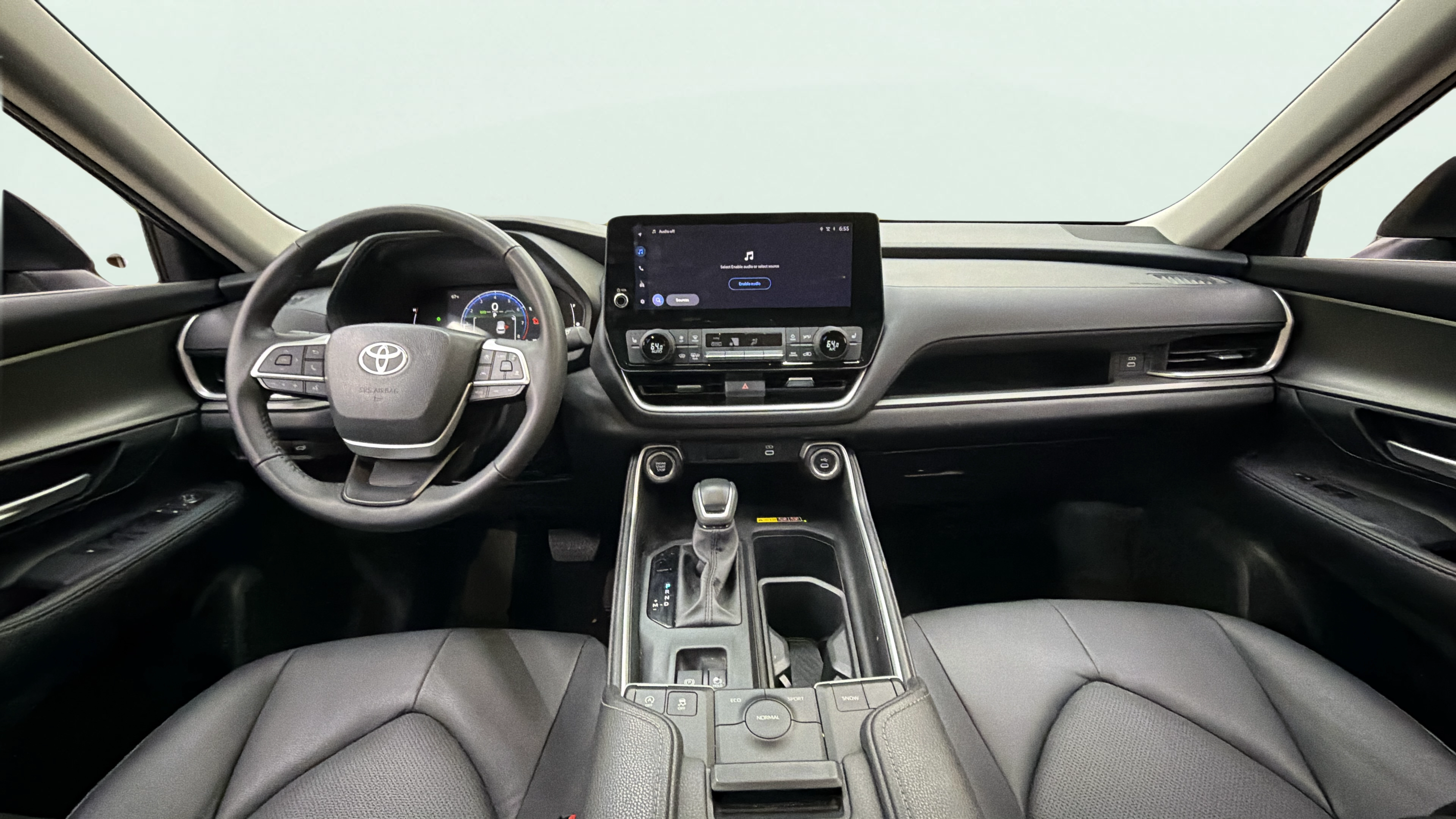 Vehicle interior 360 preview