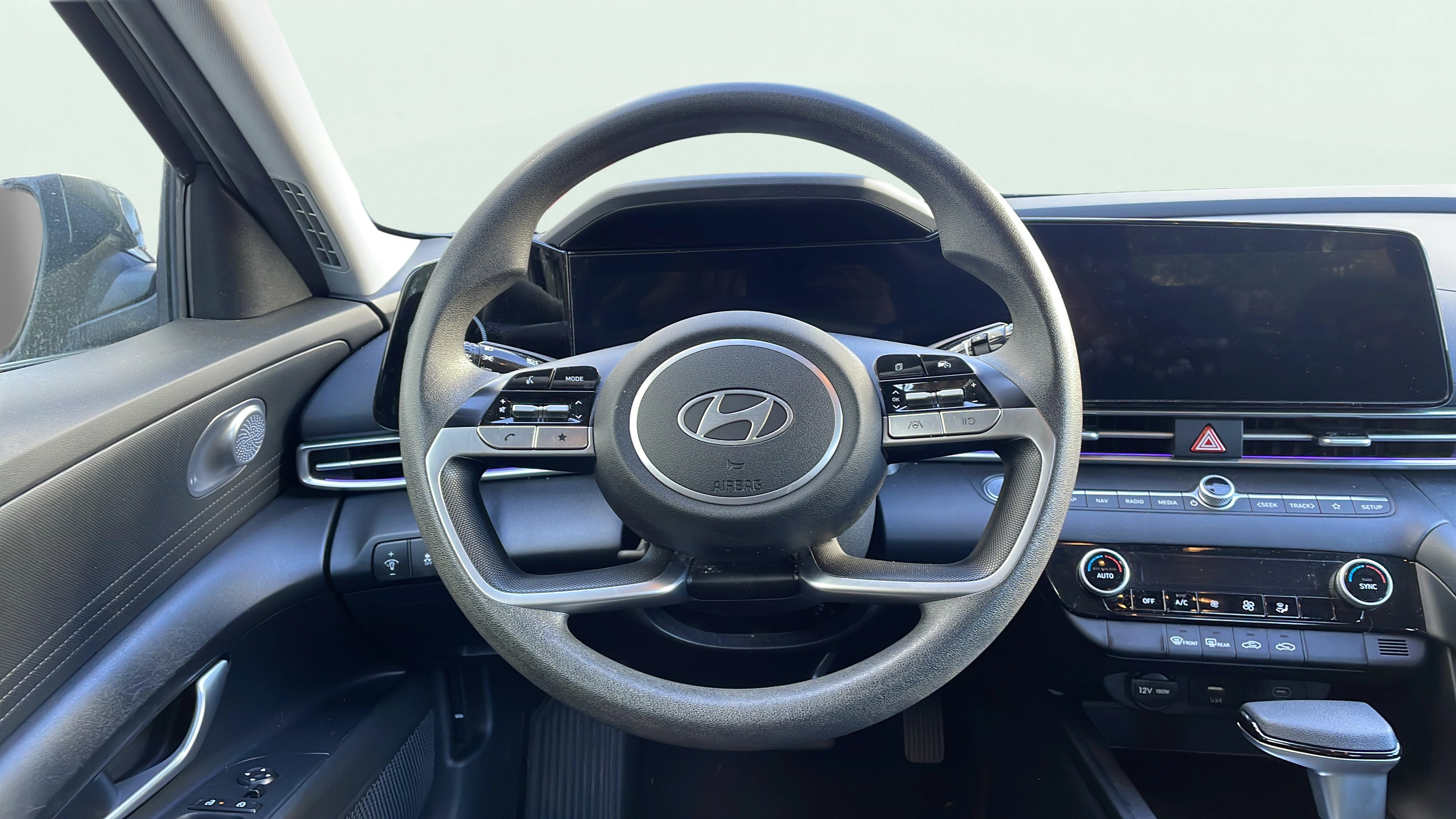 Vehicle interior 360 preview