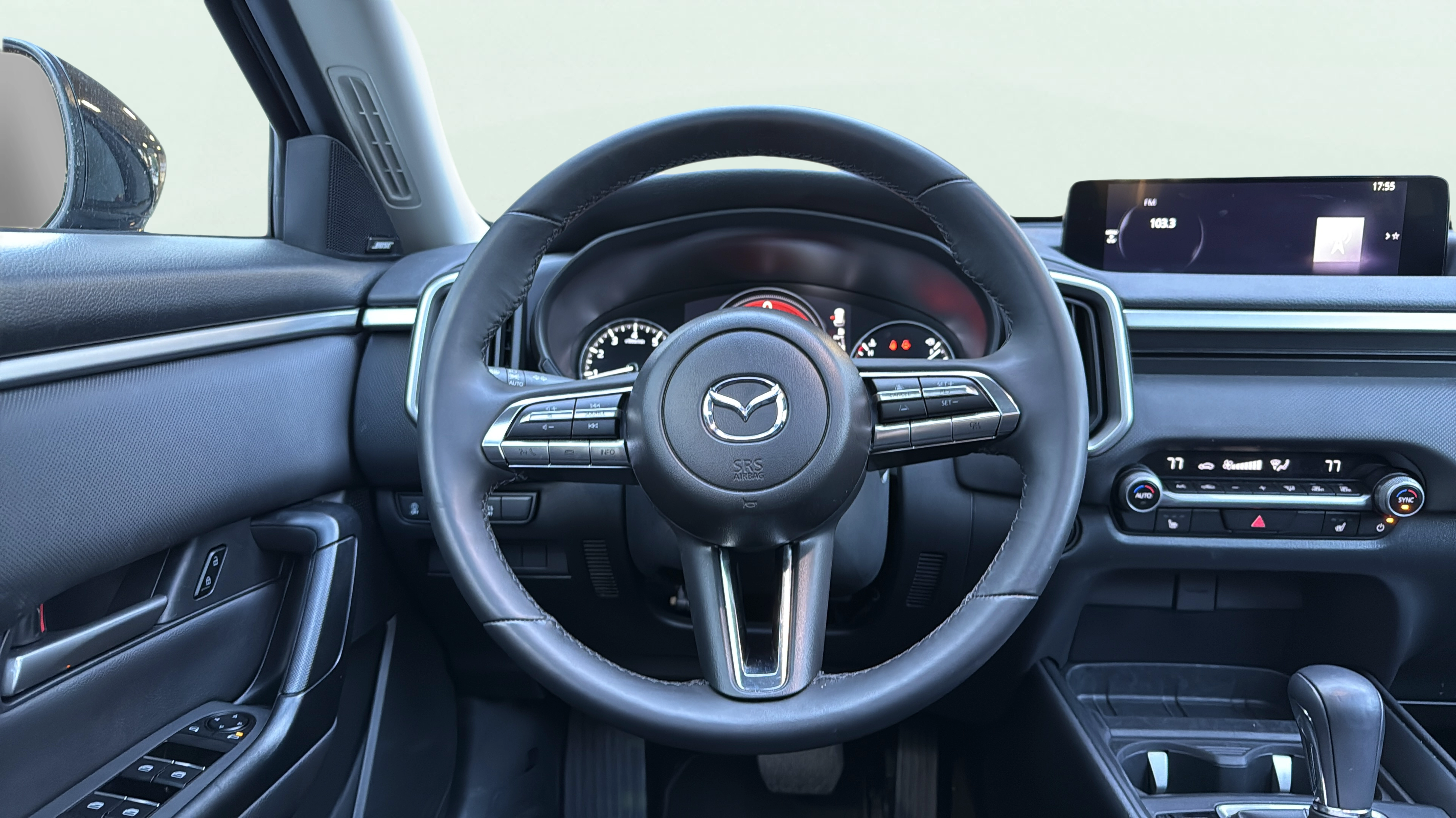 Vehicle interior 360 preview