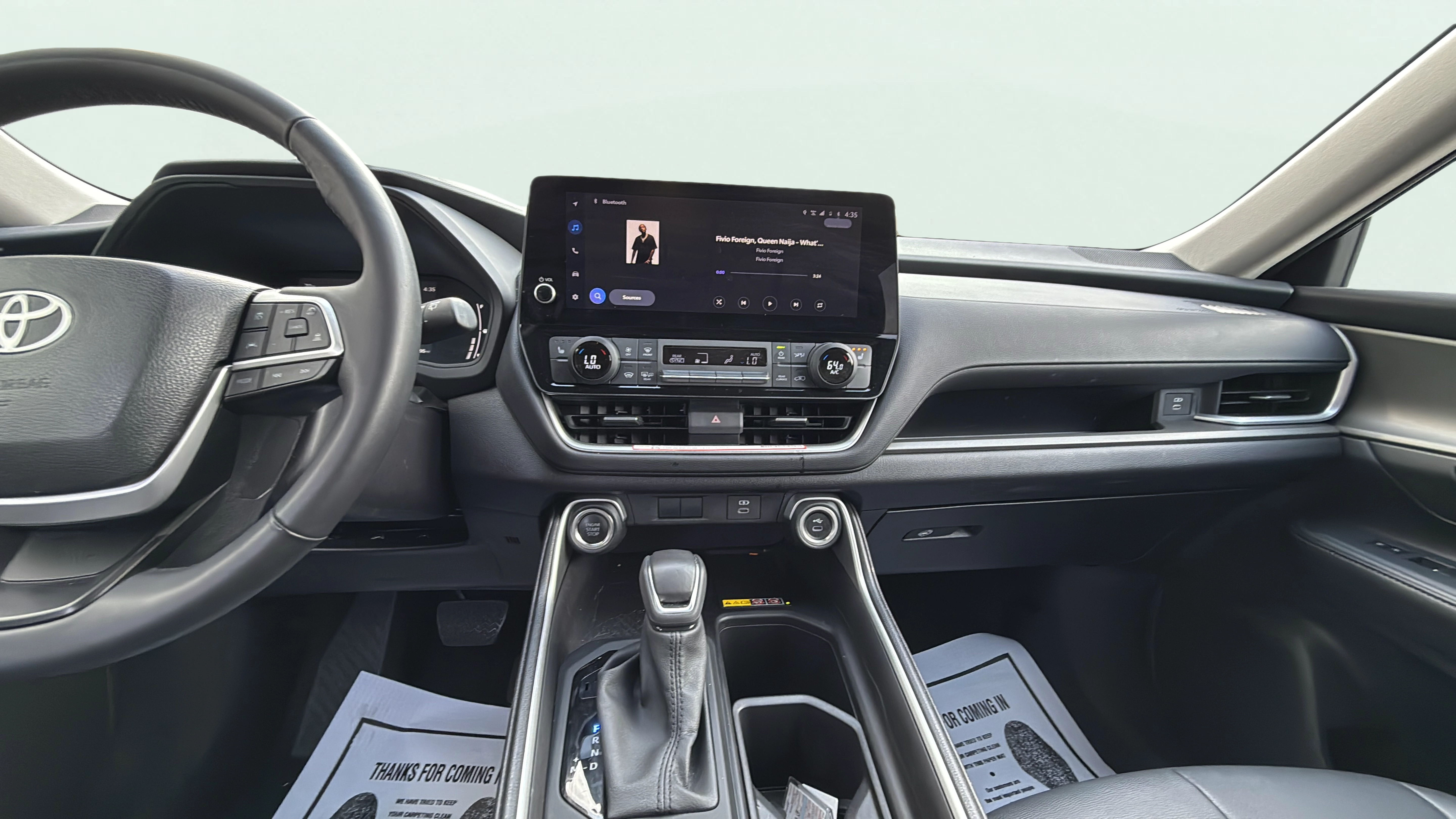 Vehicle interior 360 preview