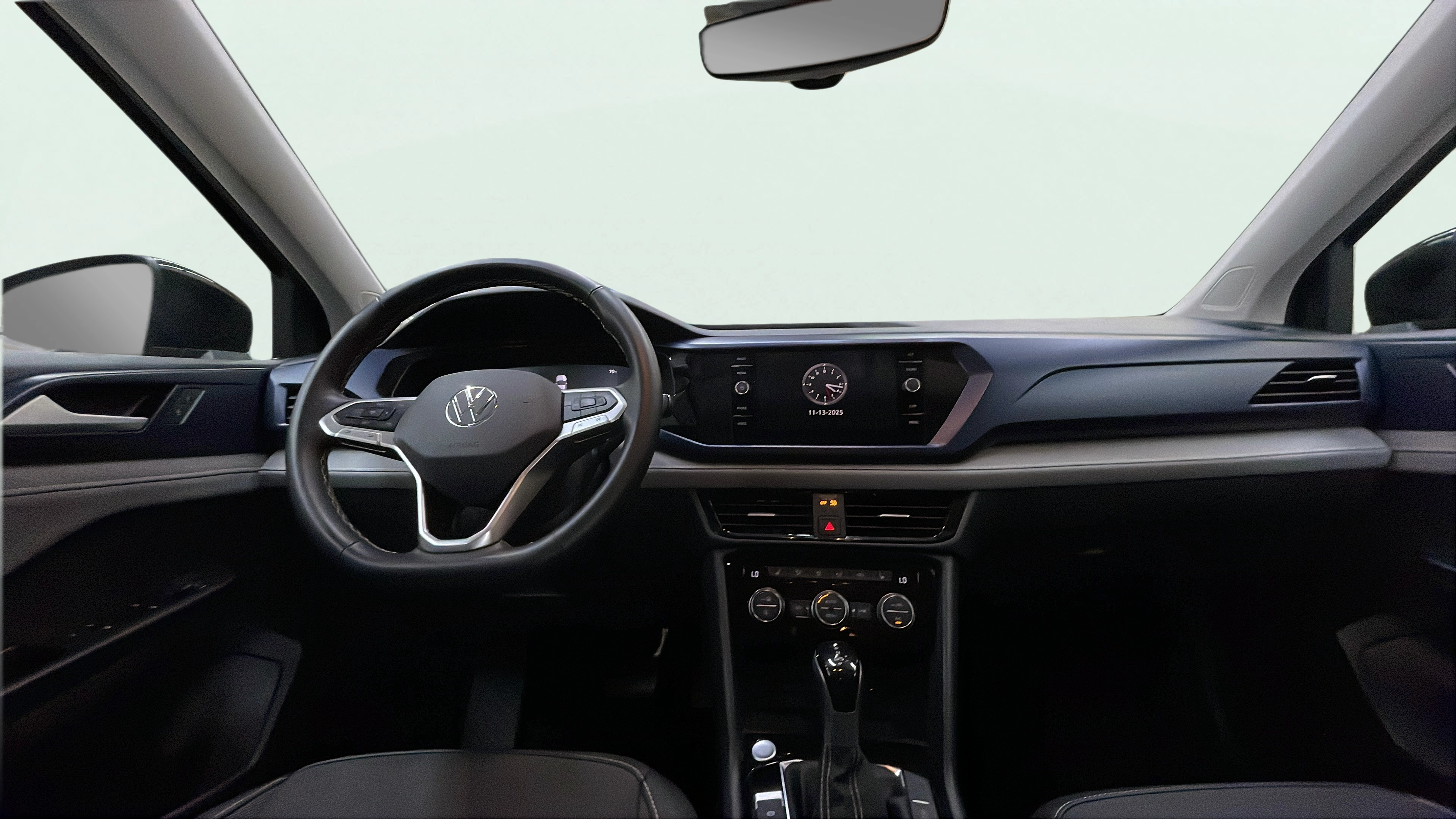 Vehicle interior 360 preview