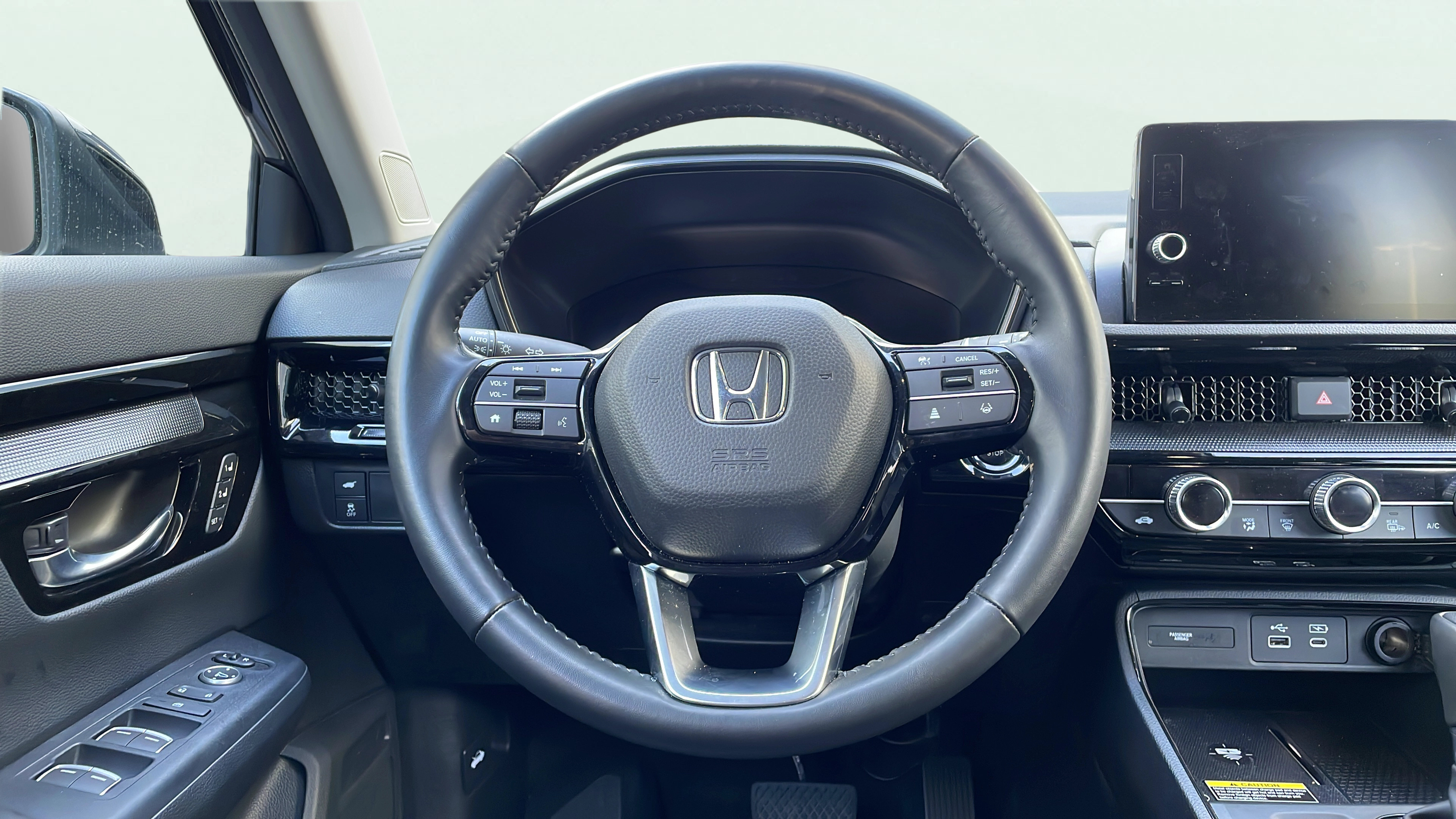 Vehicle interior 360 preview