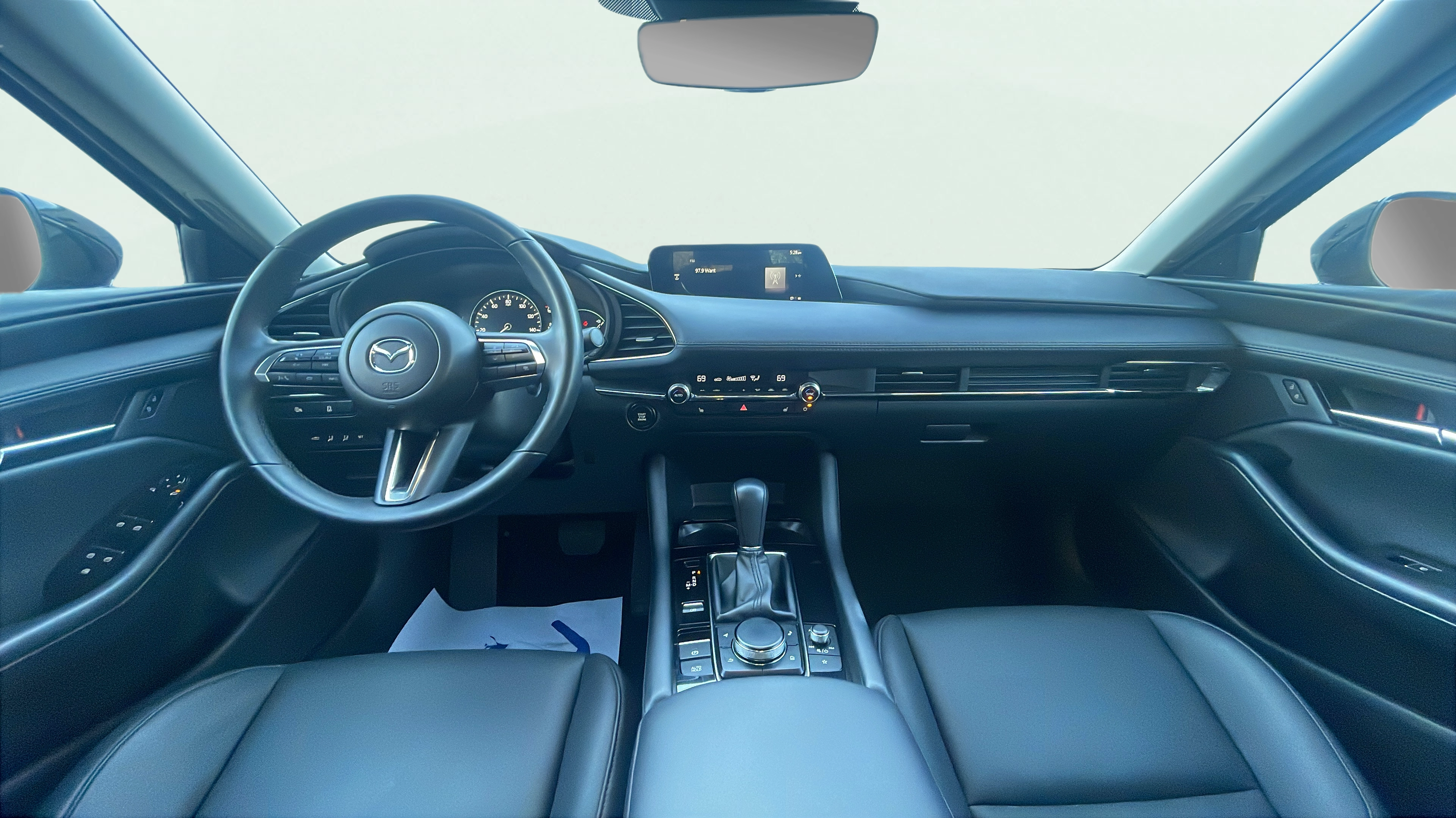 Vehicle interior 360 preview