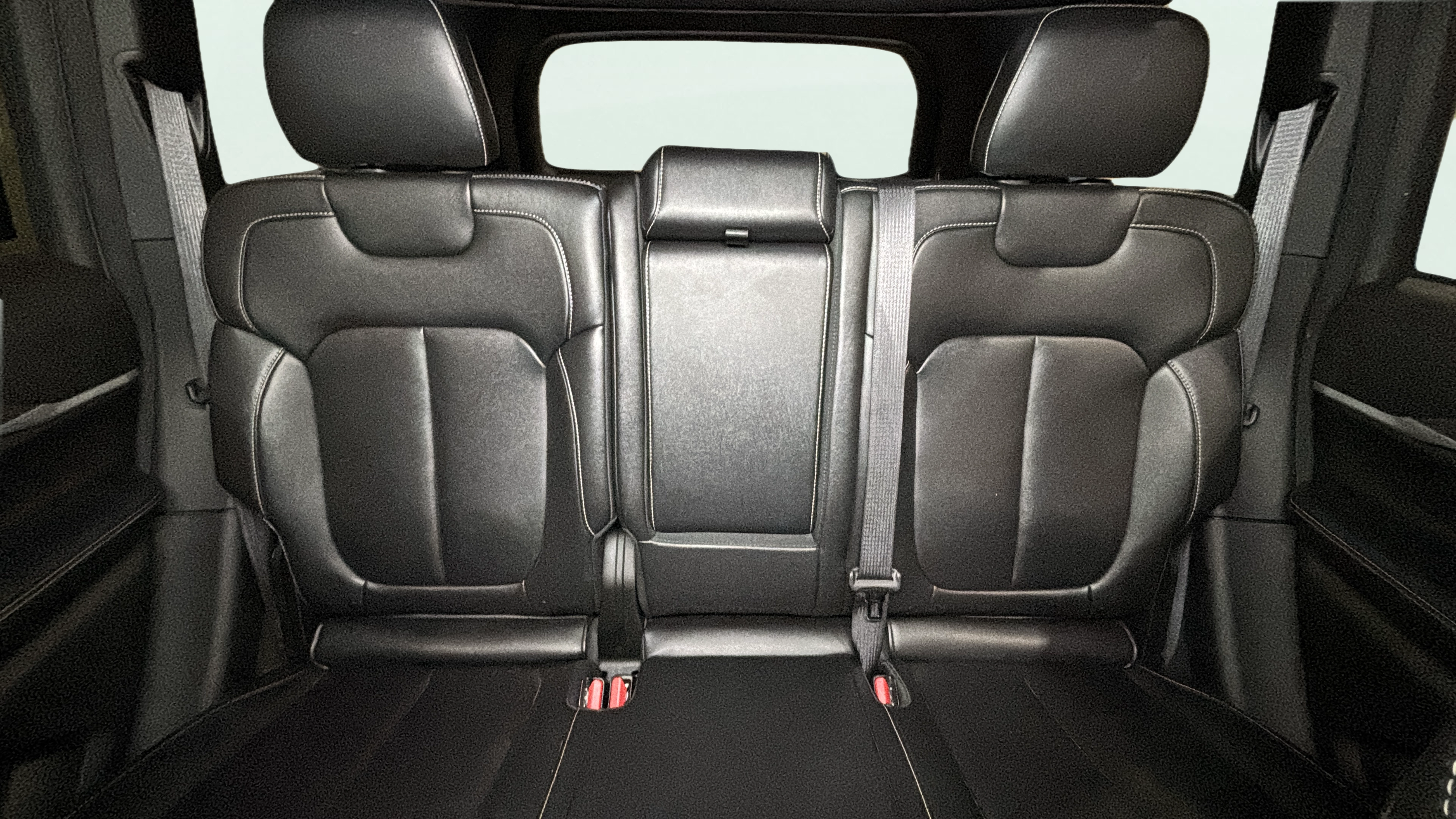 Vehicle interior 2