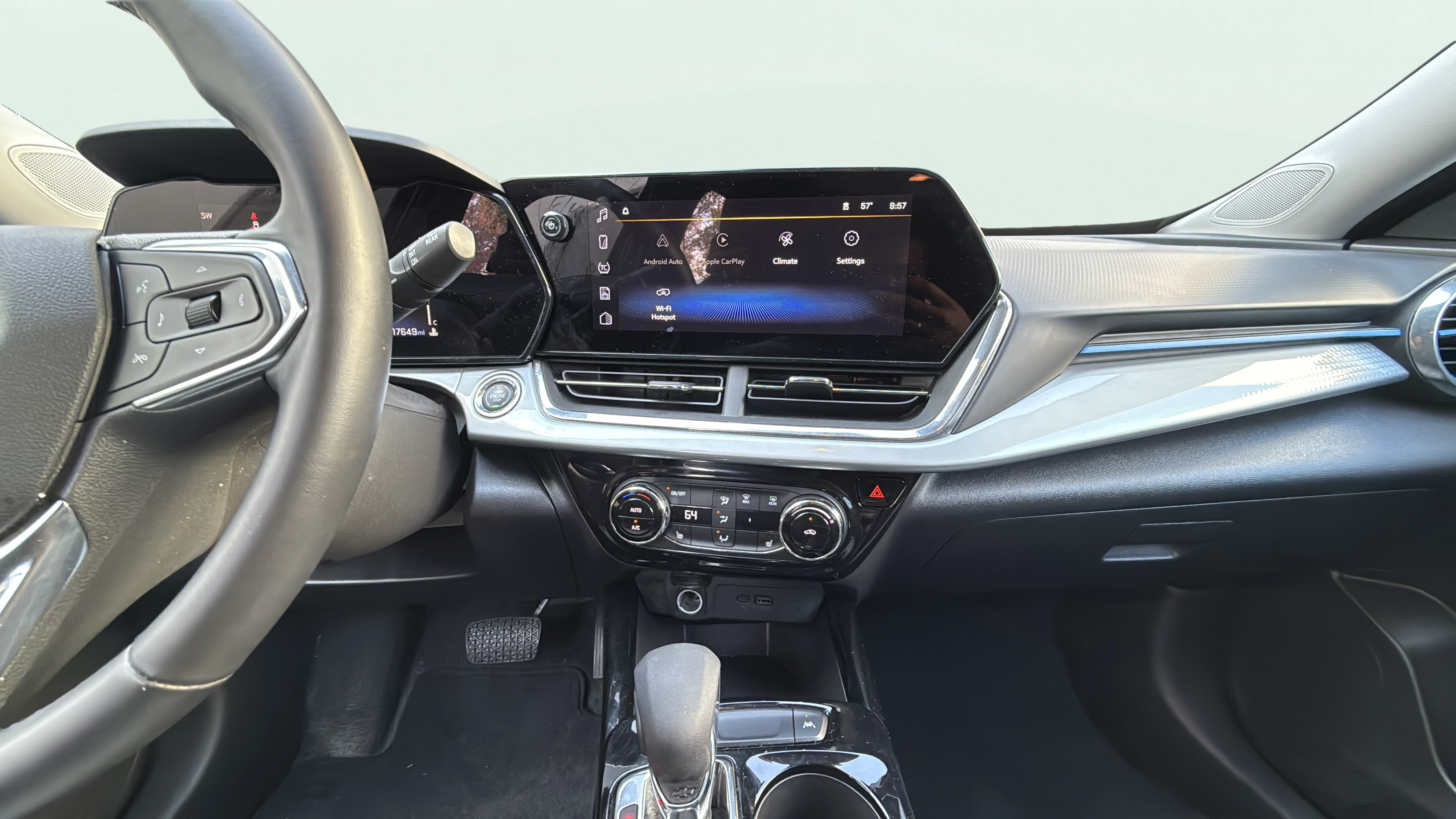 Vehicle interior 360 preview