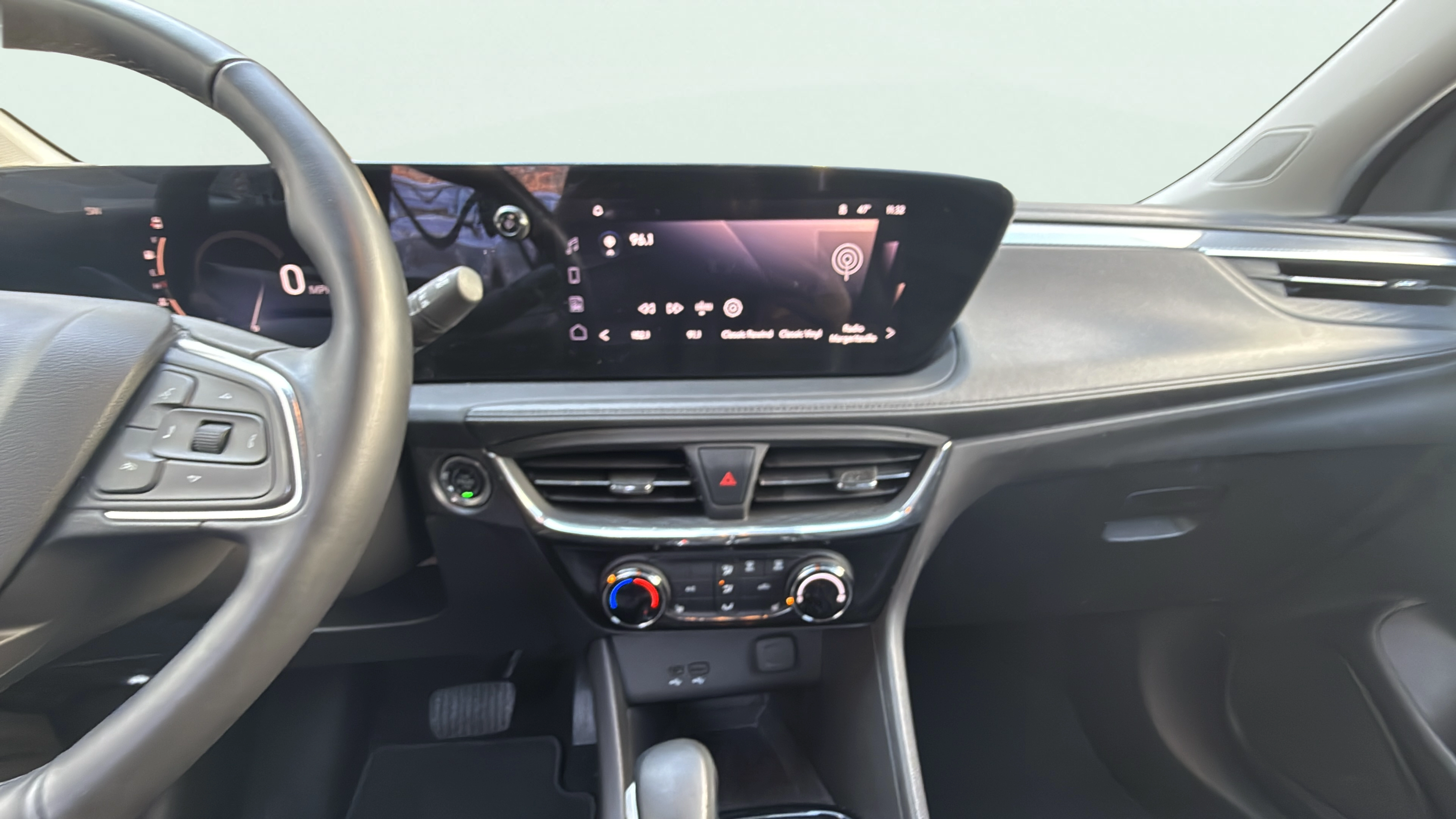 Vehicle interior 360 preview