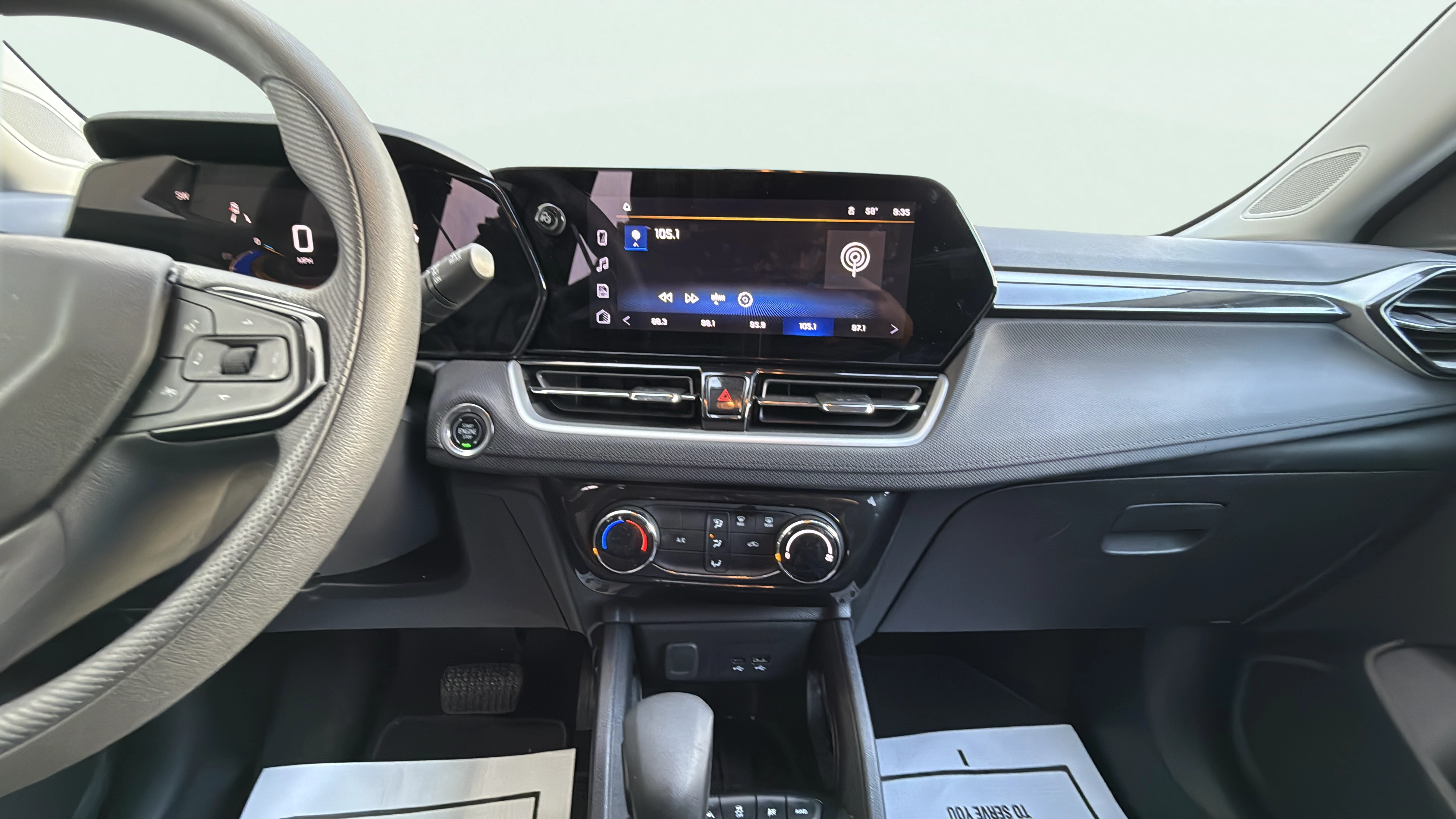 Vehicle interior 360 preview