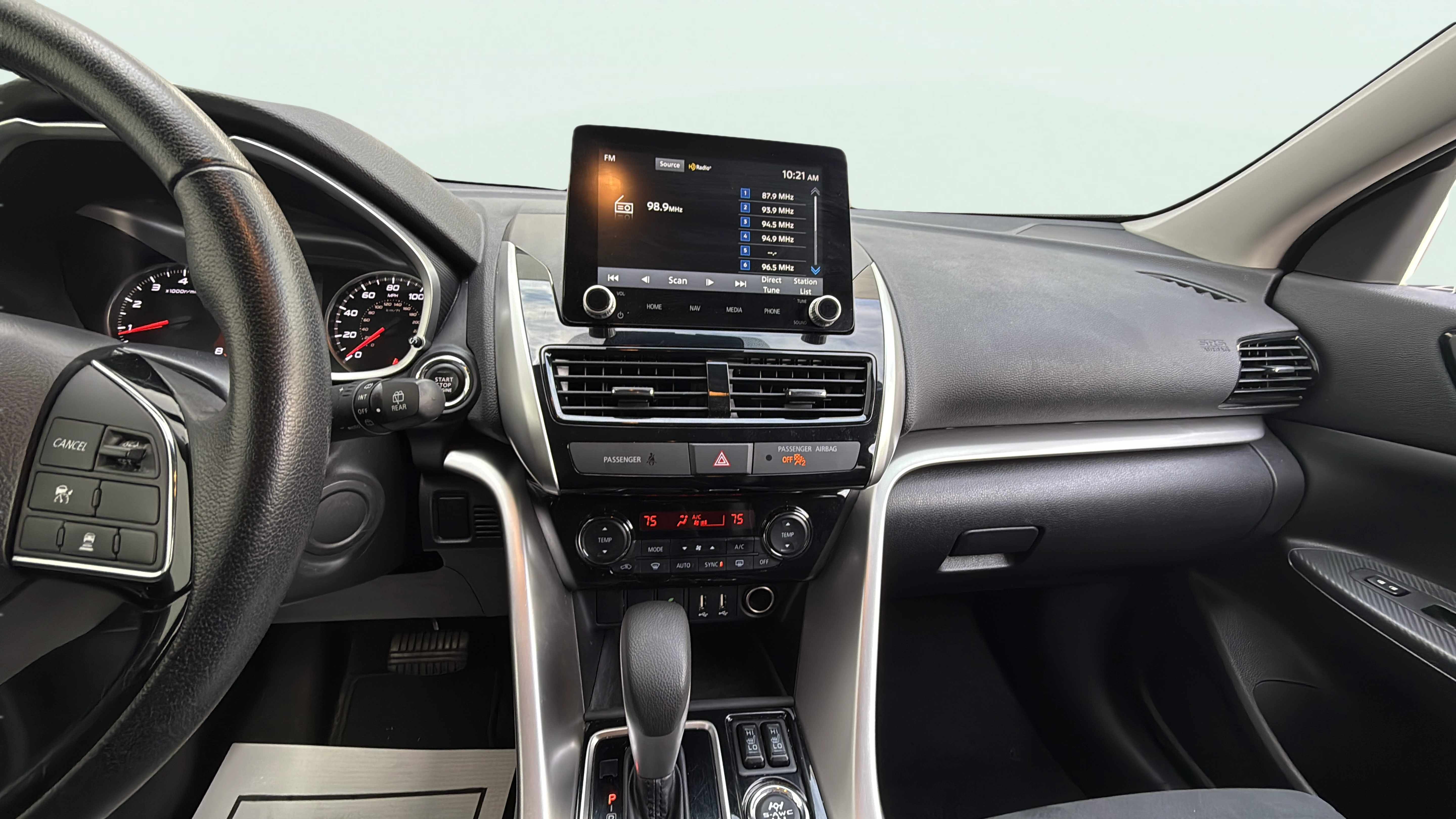 Vehicle interior 360 preview