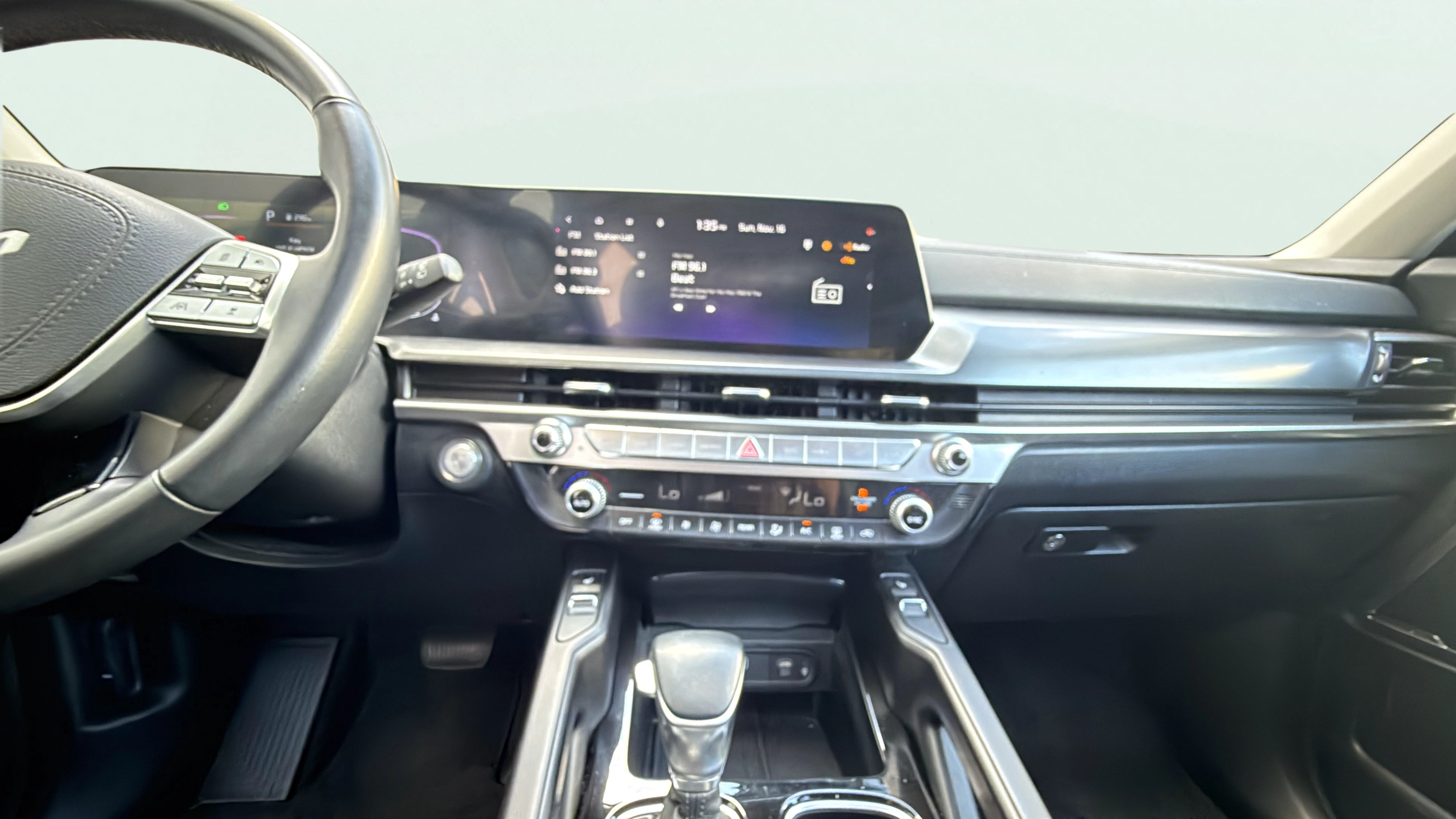 Vehicle interior 360 preview