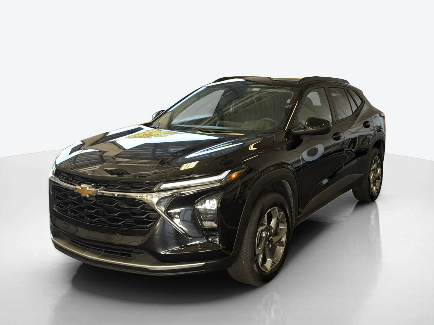 2025 Chevrolet Trax — image 1 of 4