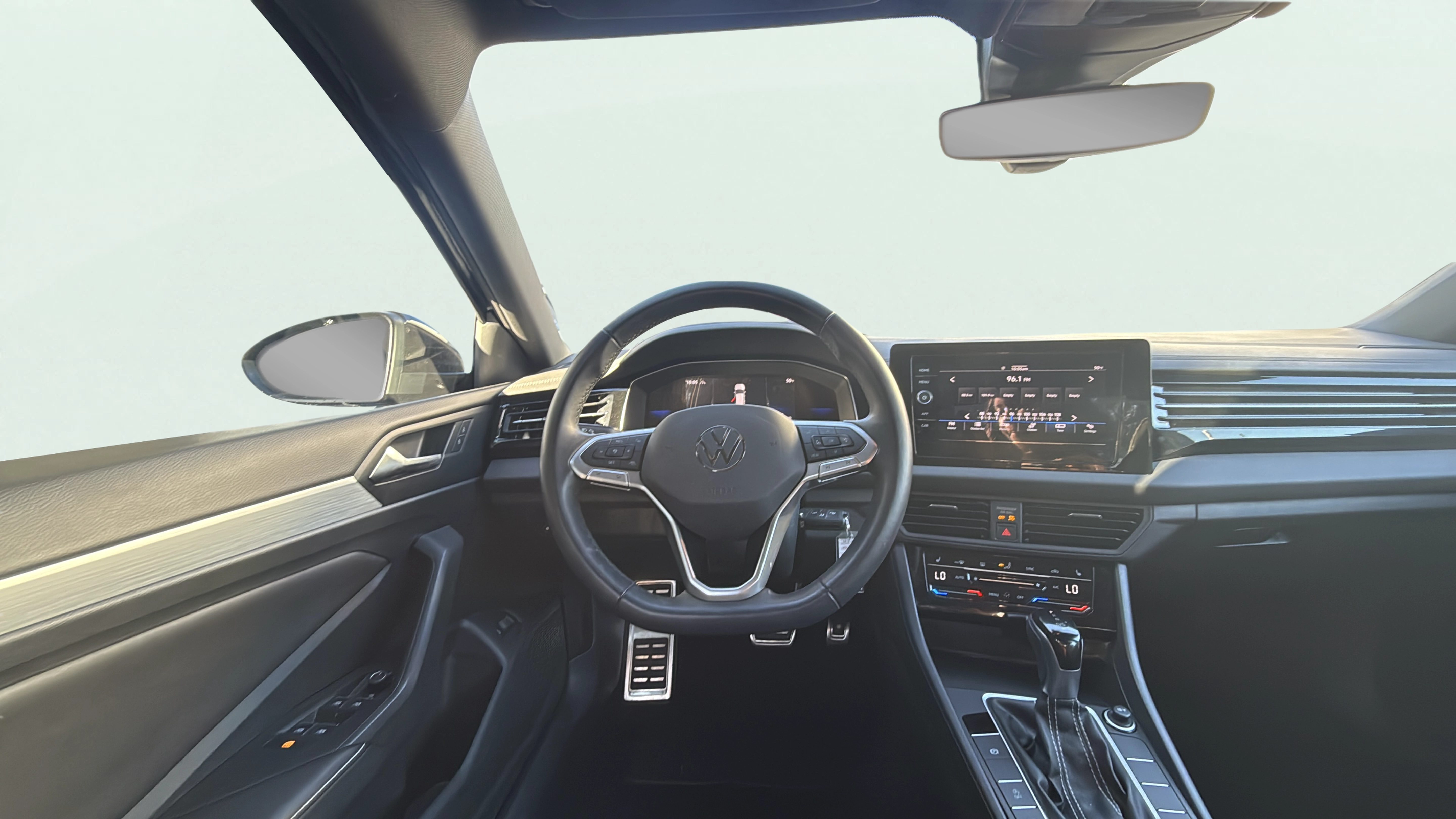 Vehicle interior 360 preview