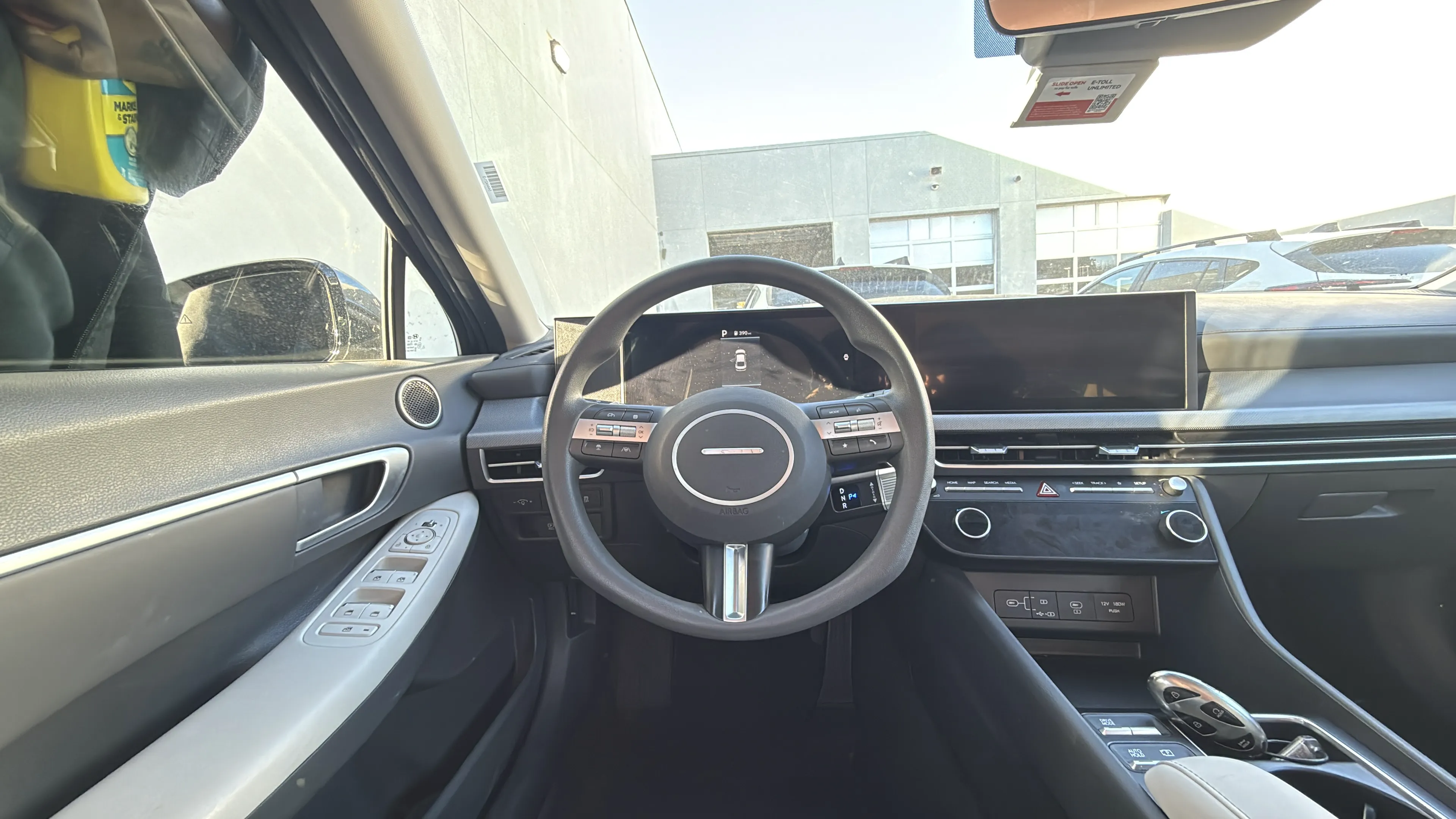 Vehicle interior 360 preview