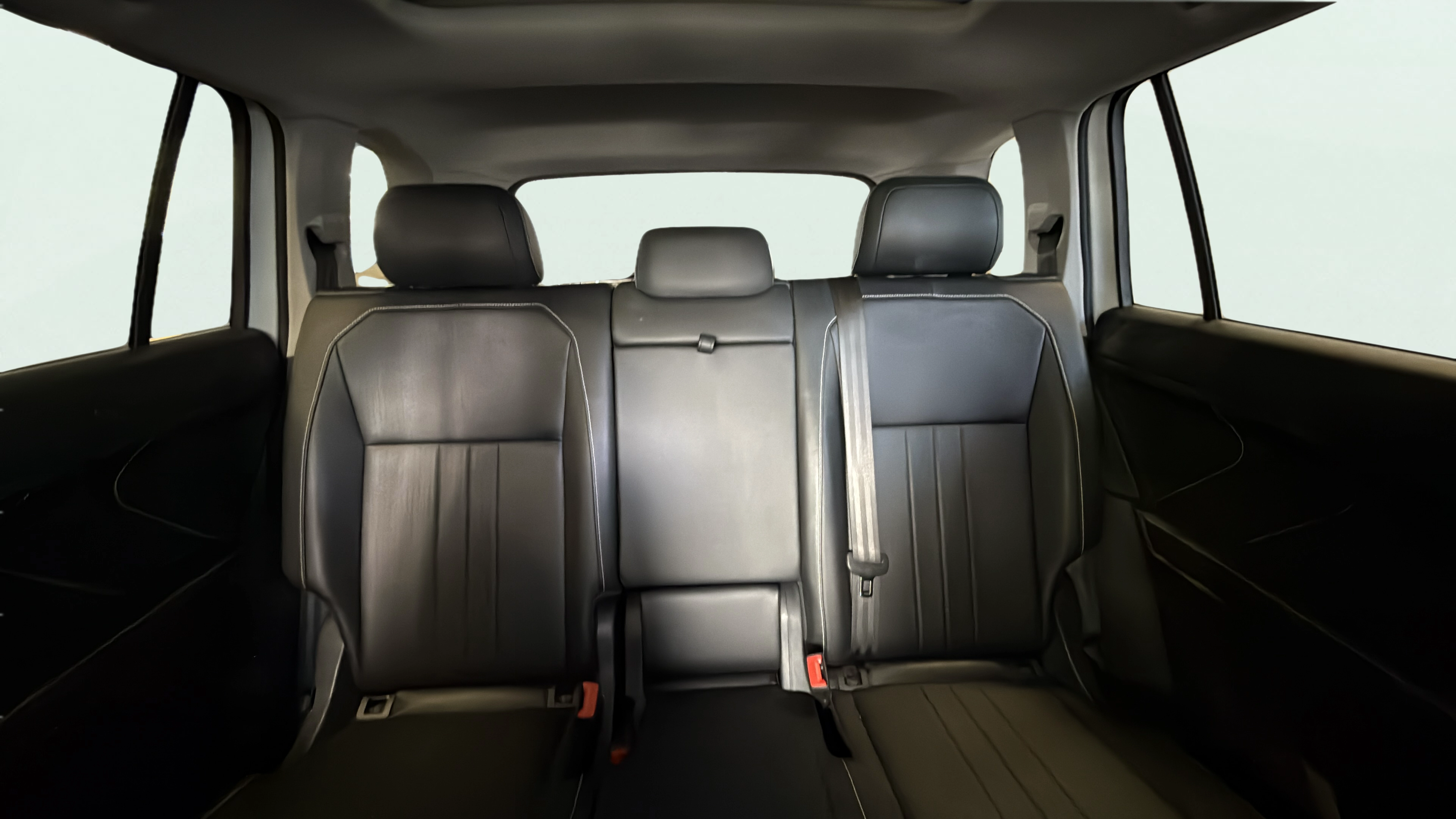 Vehicle interior 360 preview