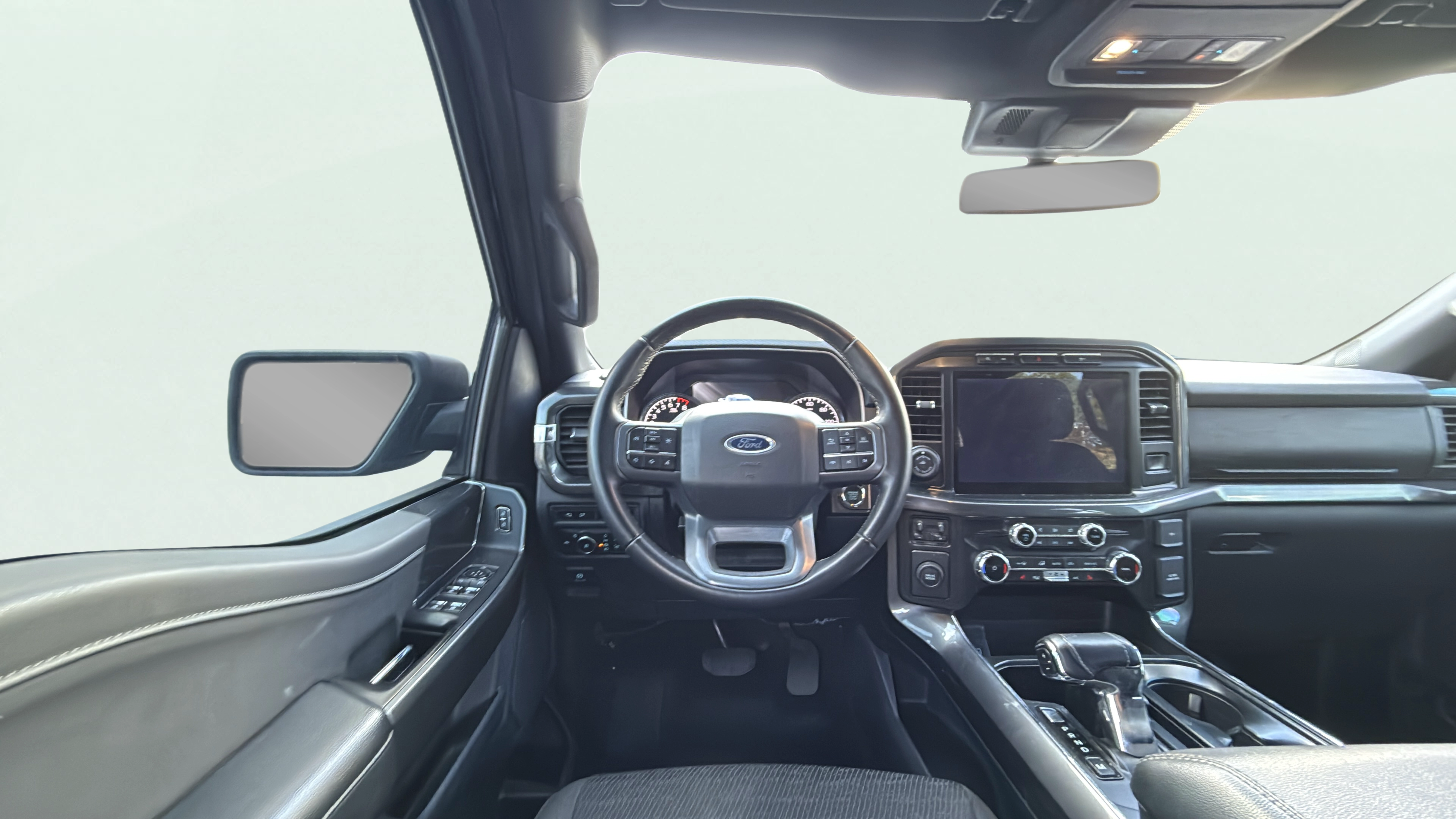 Vehicle interior 360 preview