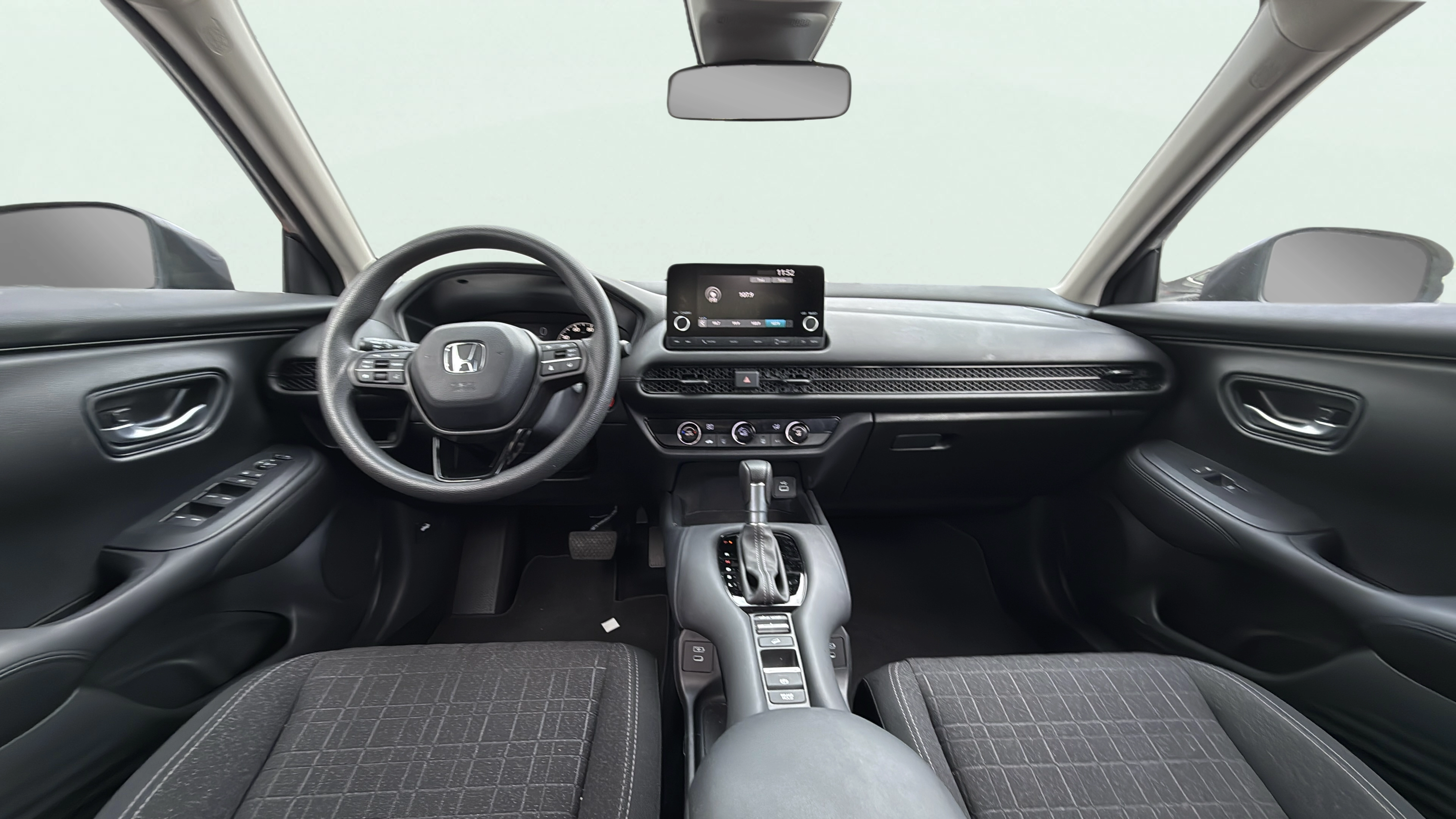 Vehicle interior 360 preview