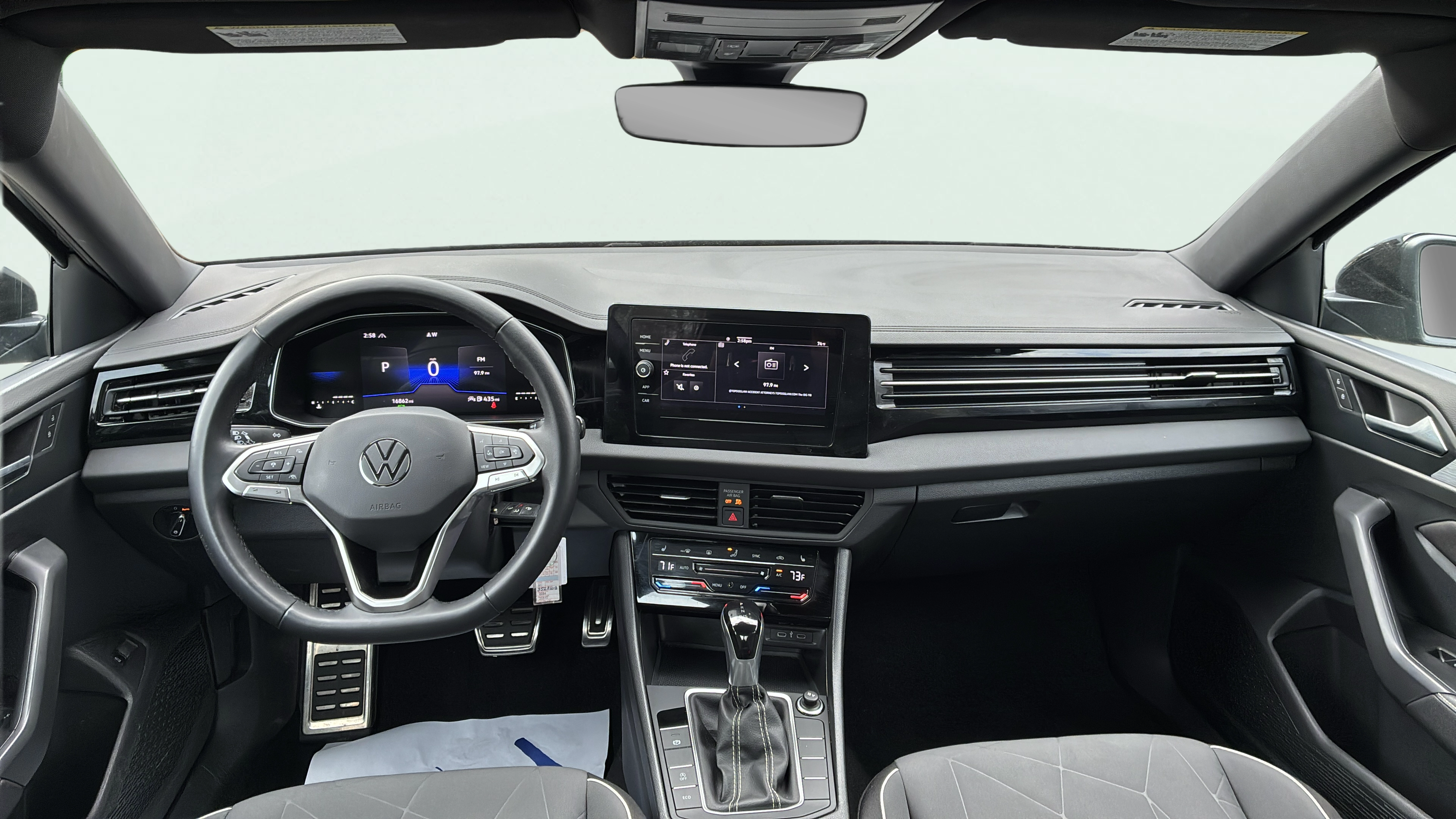 Vehicle interior 360 preview