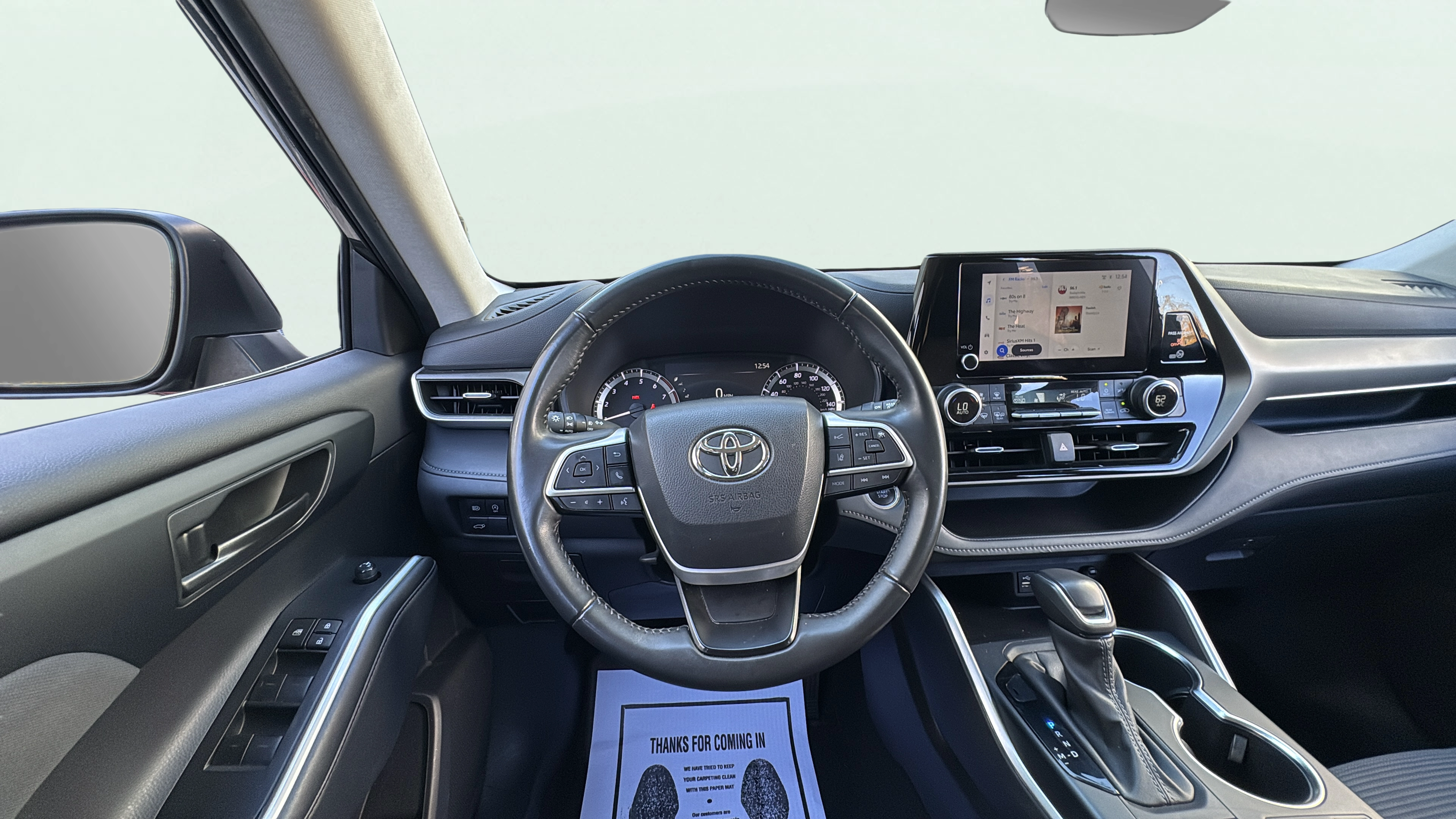 Vehicle interior 360 preview