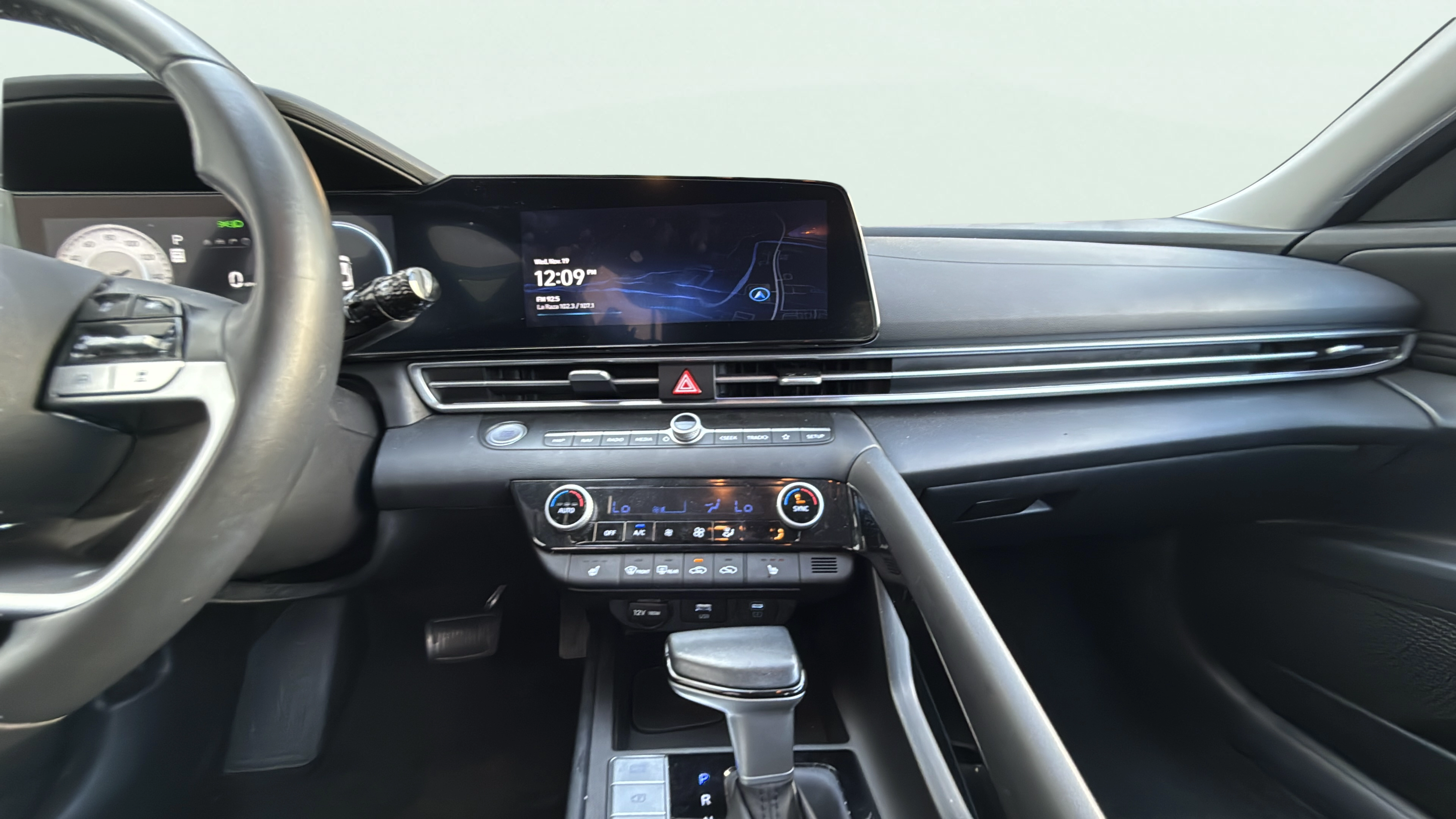 Vehicle interior 360 preview