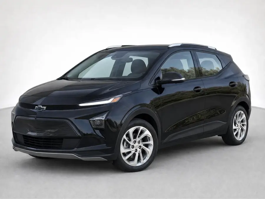 2023 Chevrolet Bolt EUV — image 1 of 9